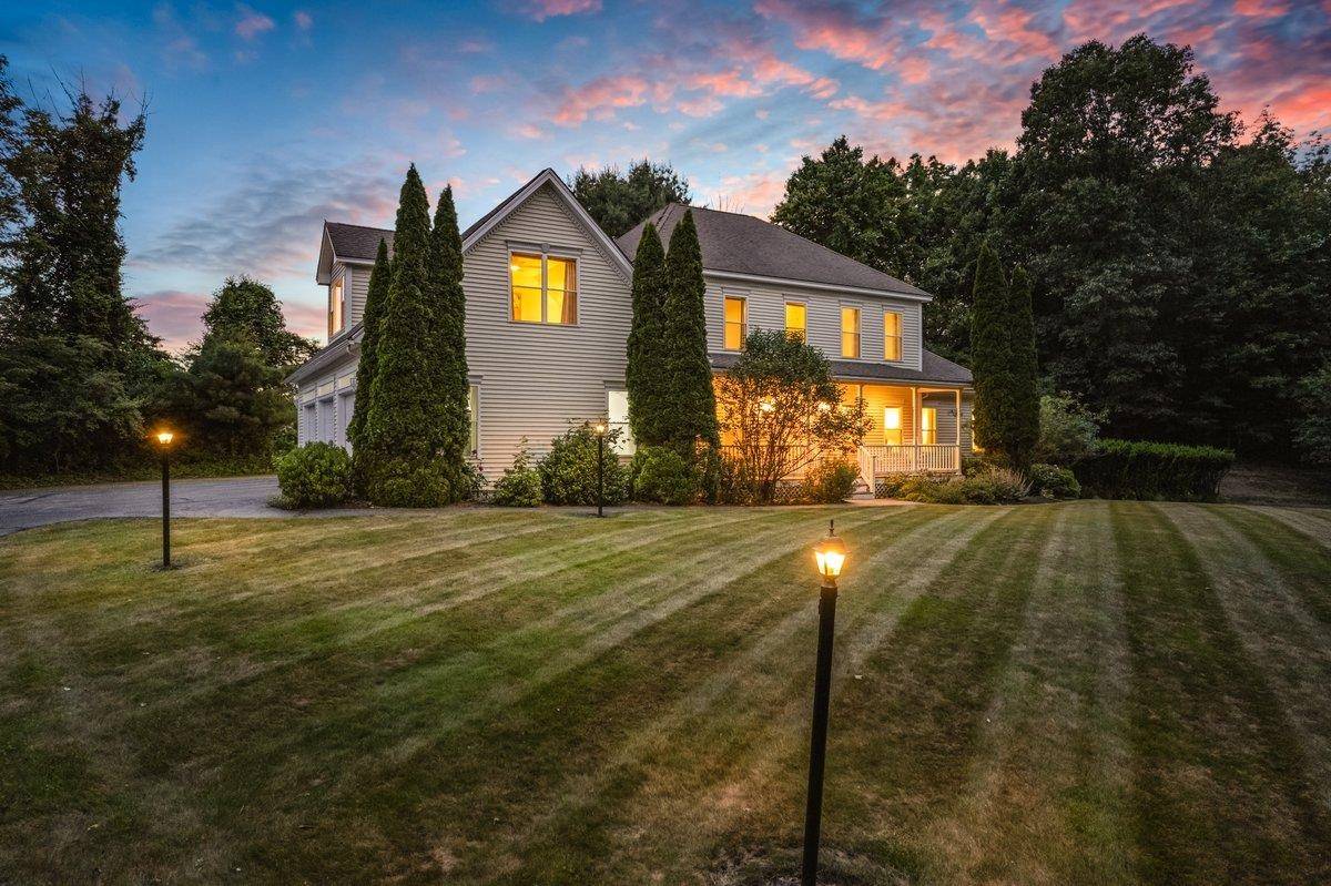 371 Tibbetts Hill RD Goffstown, NH 03045