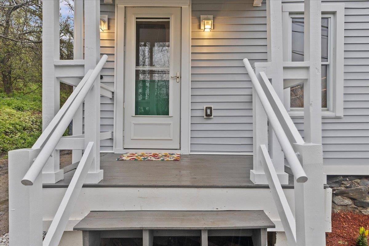 Barre City, VT 05641,23 Bassett ST