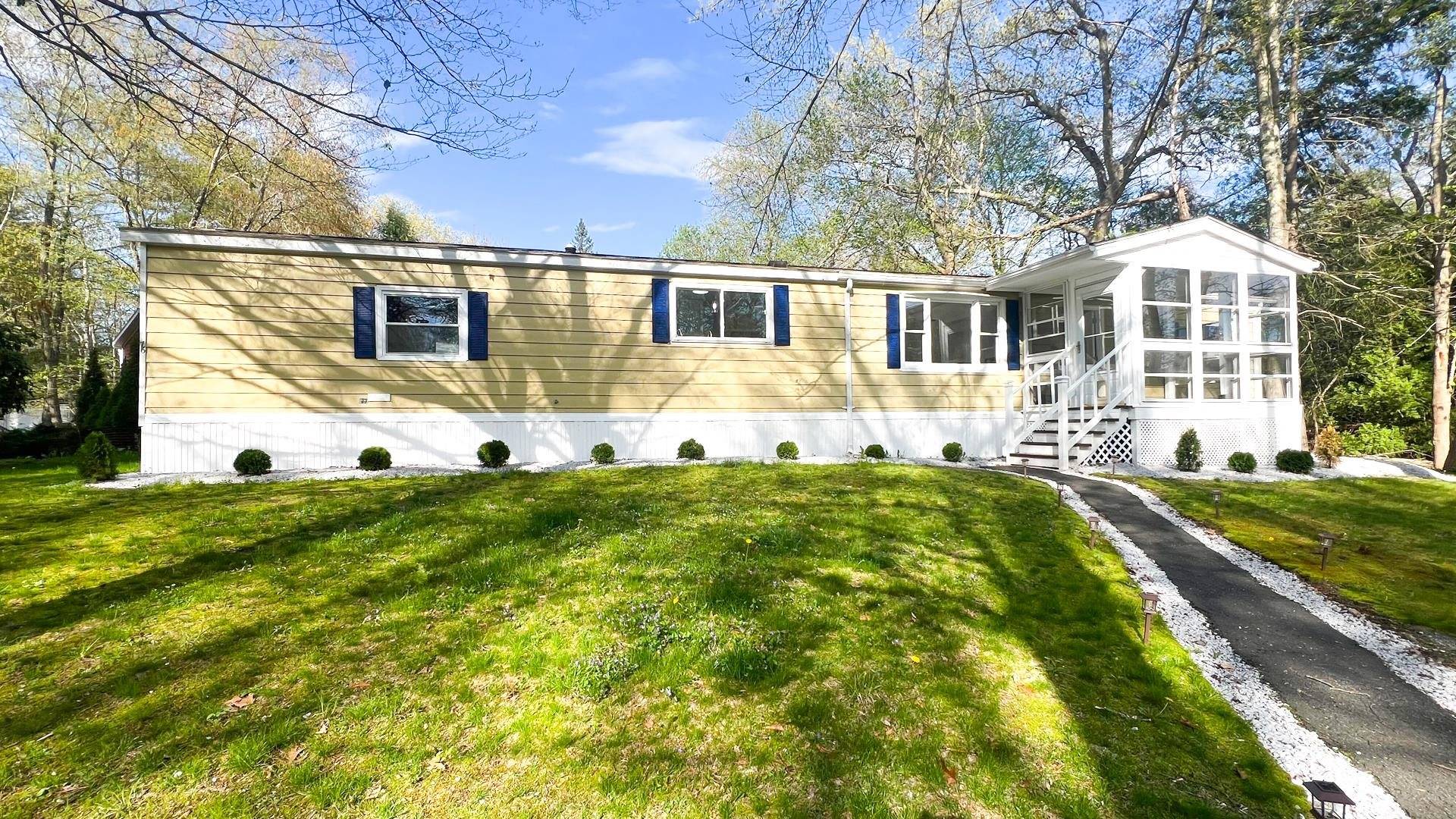 Hampton, NH 03842,76 Hemlock Haven