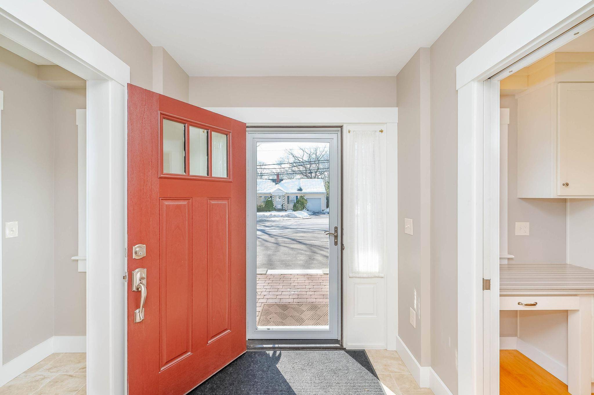 Portsmouth, NH 03801,792 Sagamore AVE