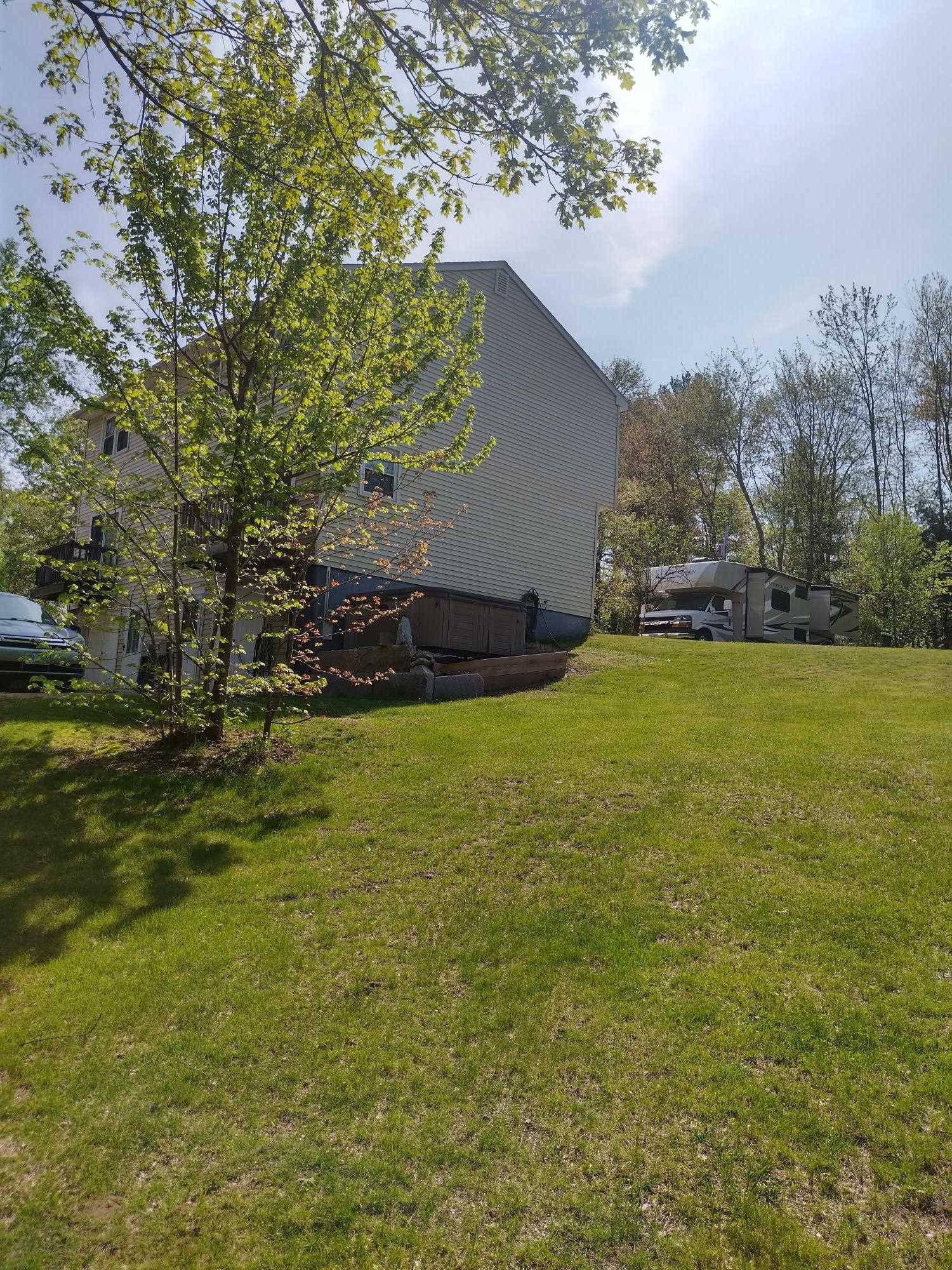 Hudson, NH 03051,42A Barretts Hill RD