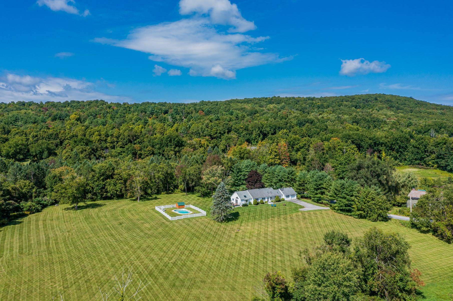 Bennington, VT 05201,762 Houran RD