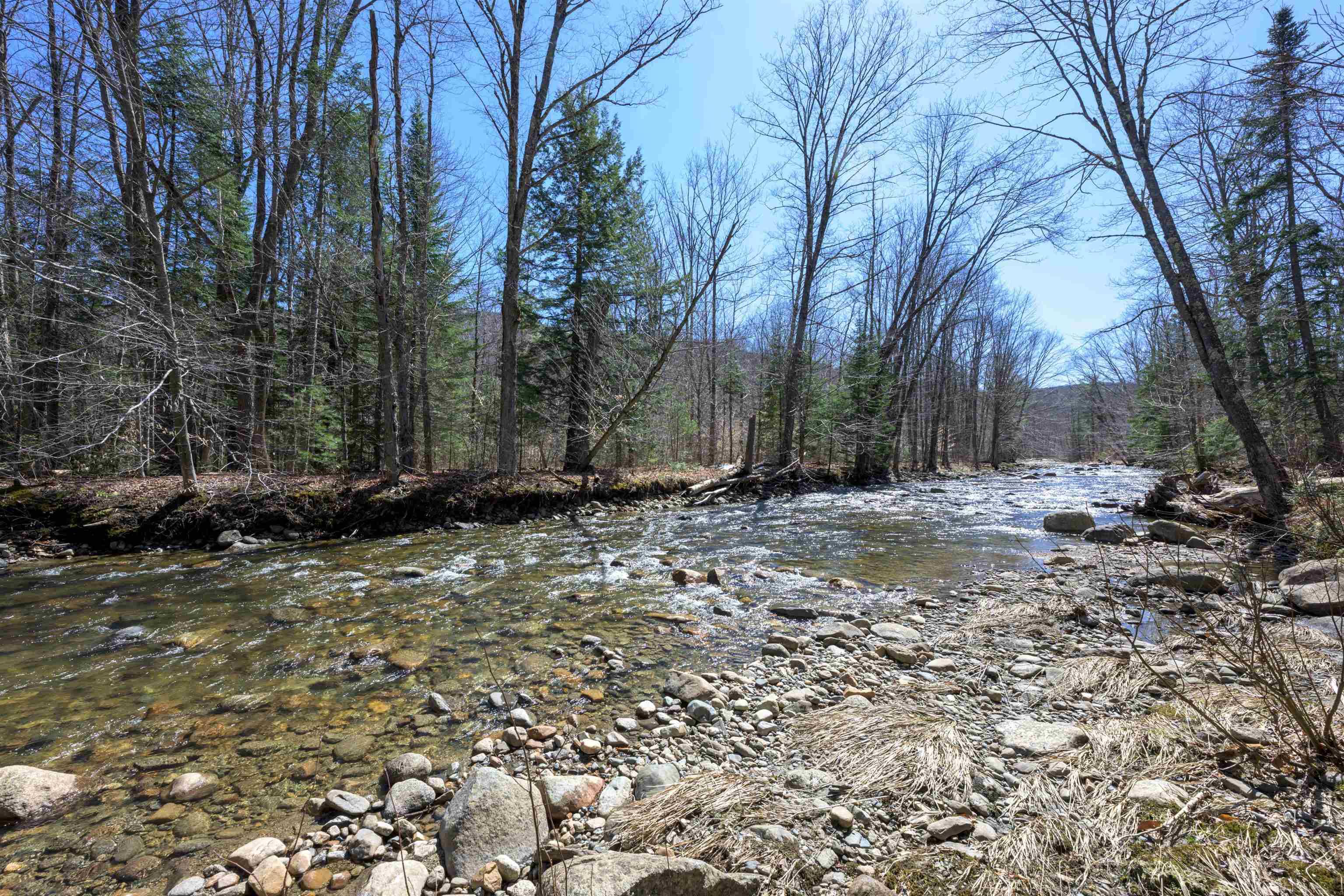Dorchester, NH 03266,490 River RD