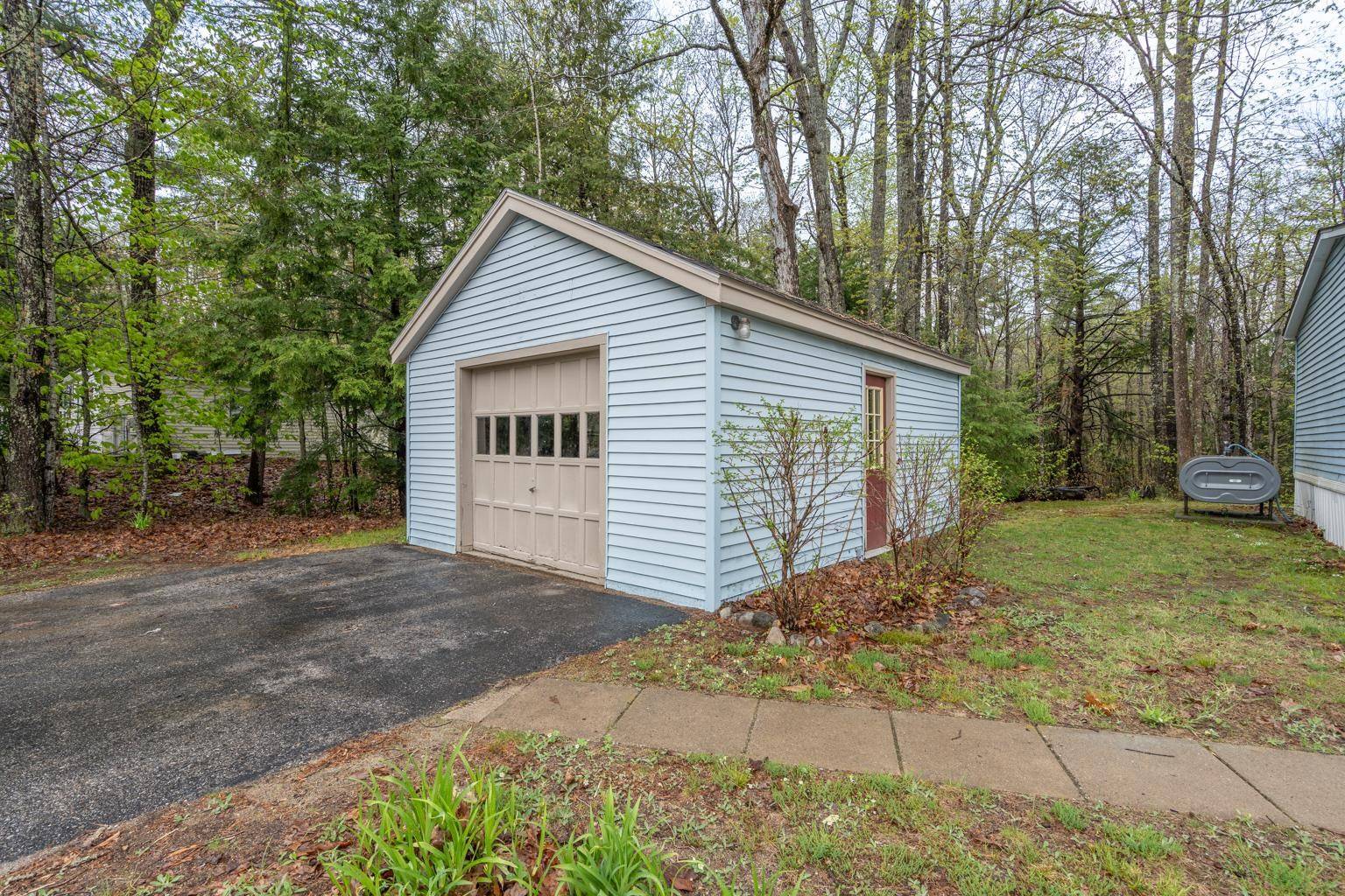Alton, NH 03809,53 Eagles WAY