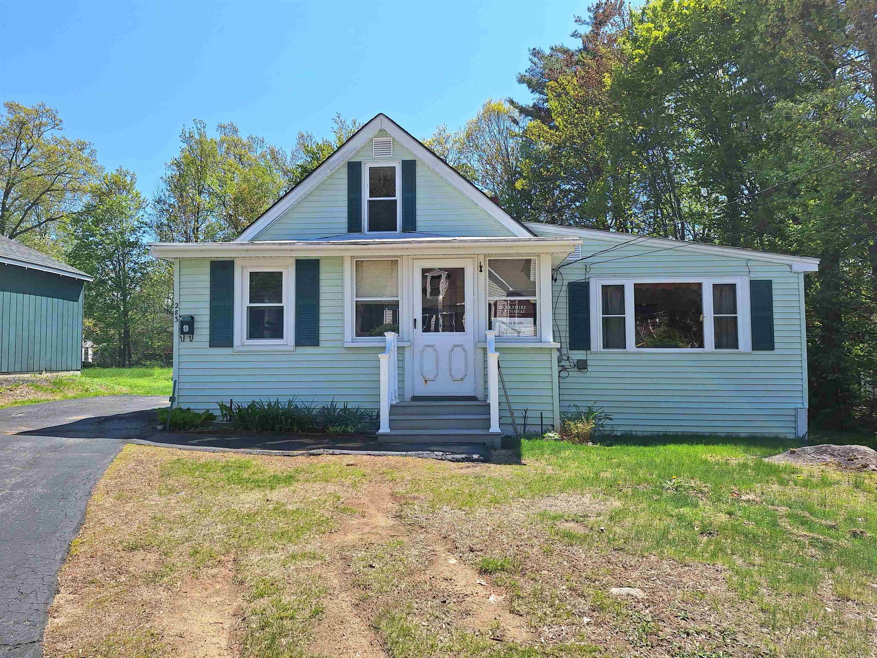 Laconia, NH 03246,283 Pine ST