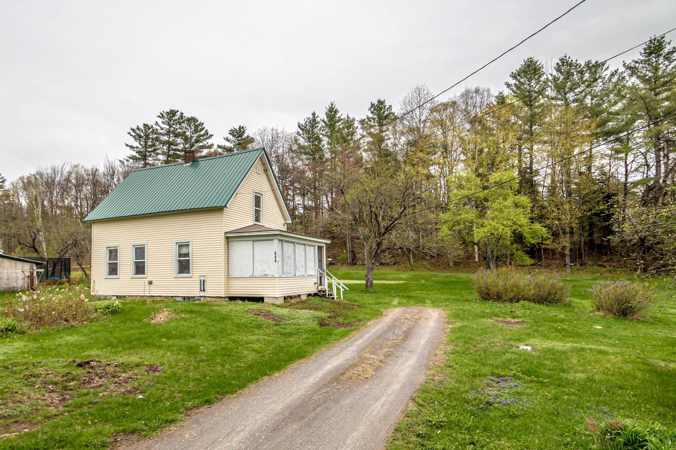 Northumberland, NH 03582,102 Hillside AVE