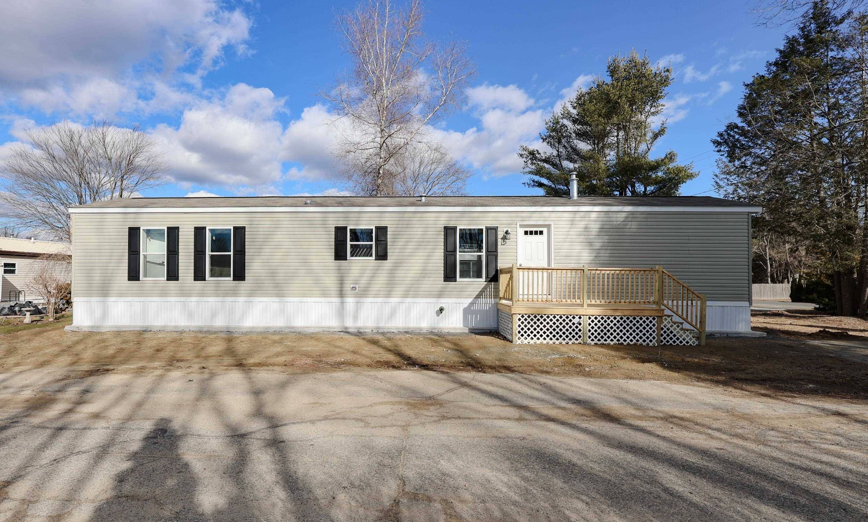 Franconia, NH 03580,112 Fox Hill LN