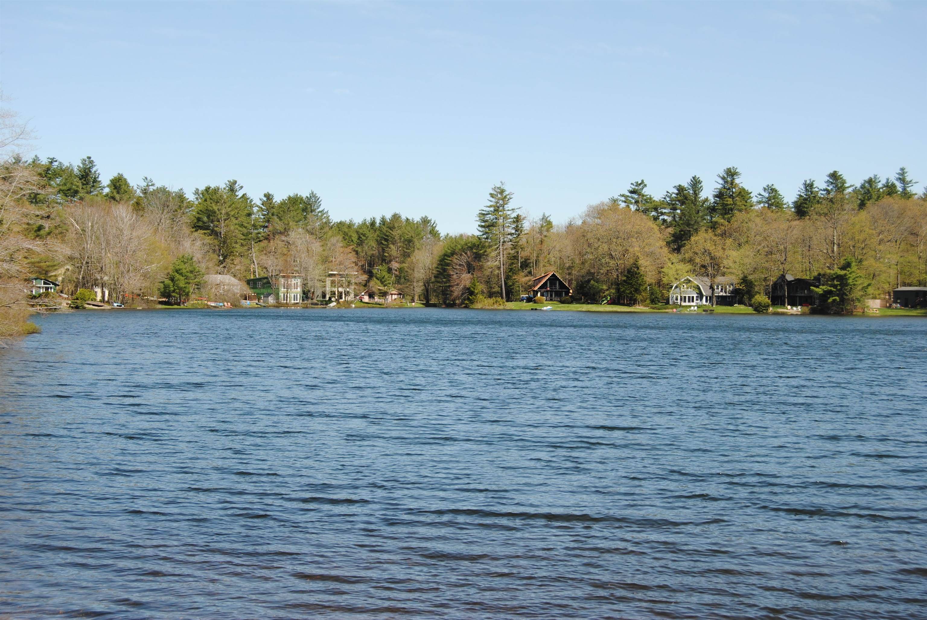 Newbury, NH 03225,4 Gerald DR