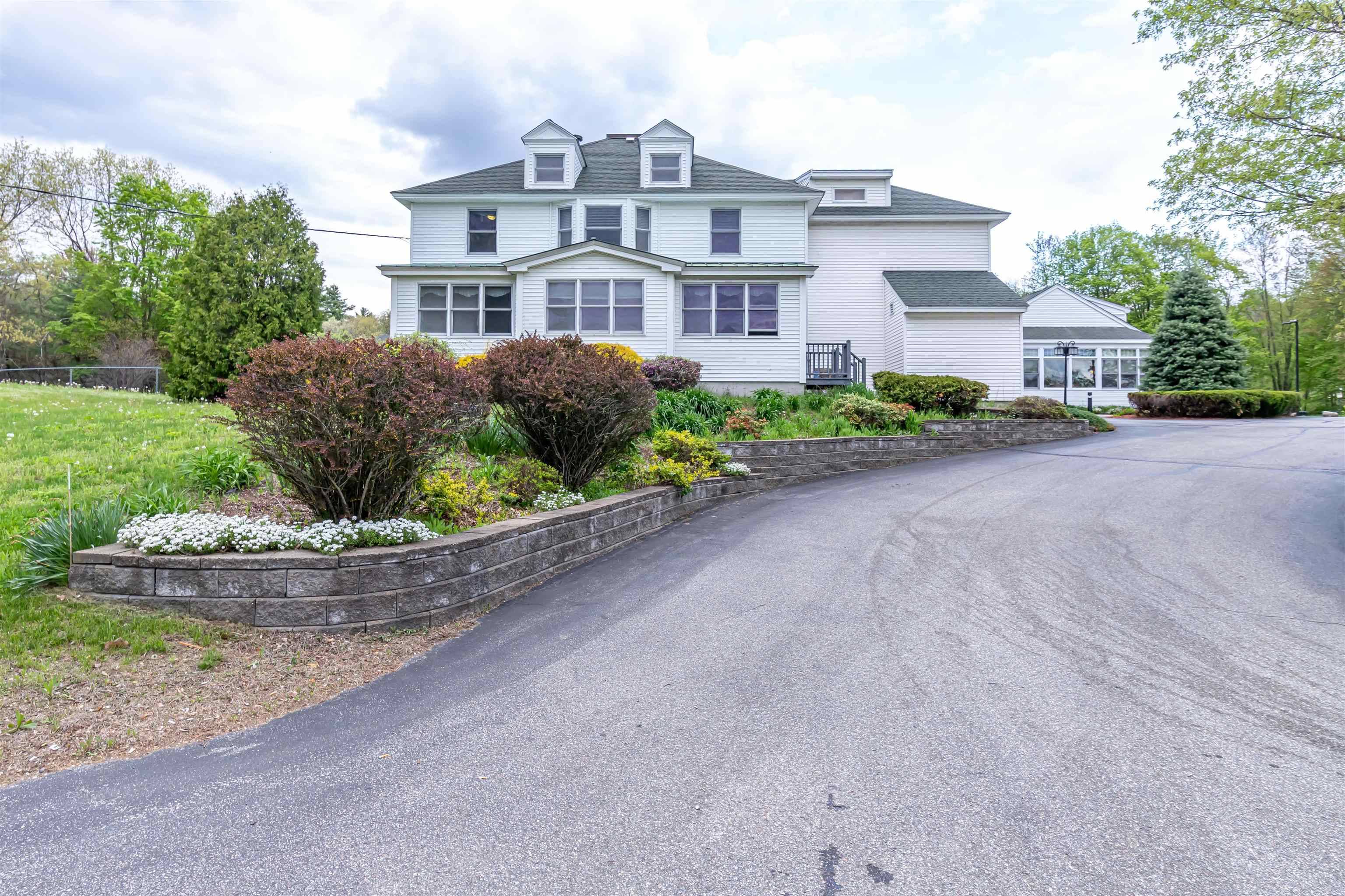 Goffstown, NH 03045,29 Center ST #5