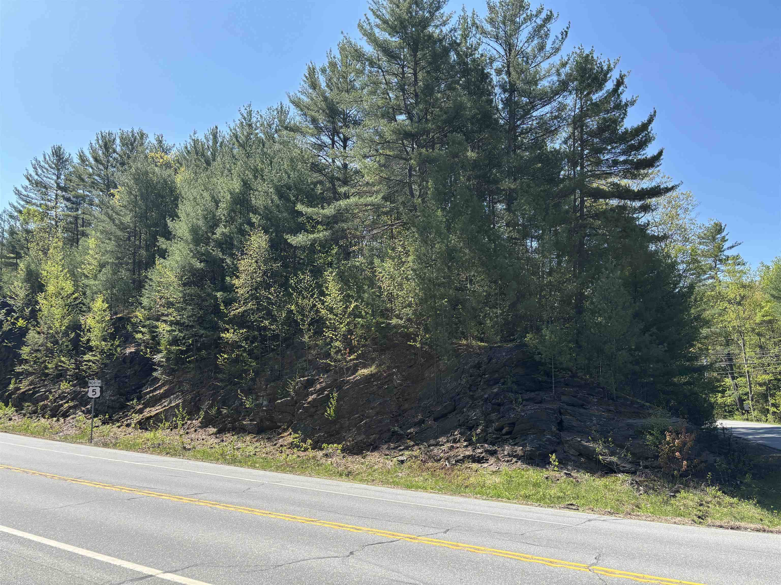Putney, VT 05346,00 E Putney Fallls RD