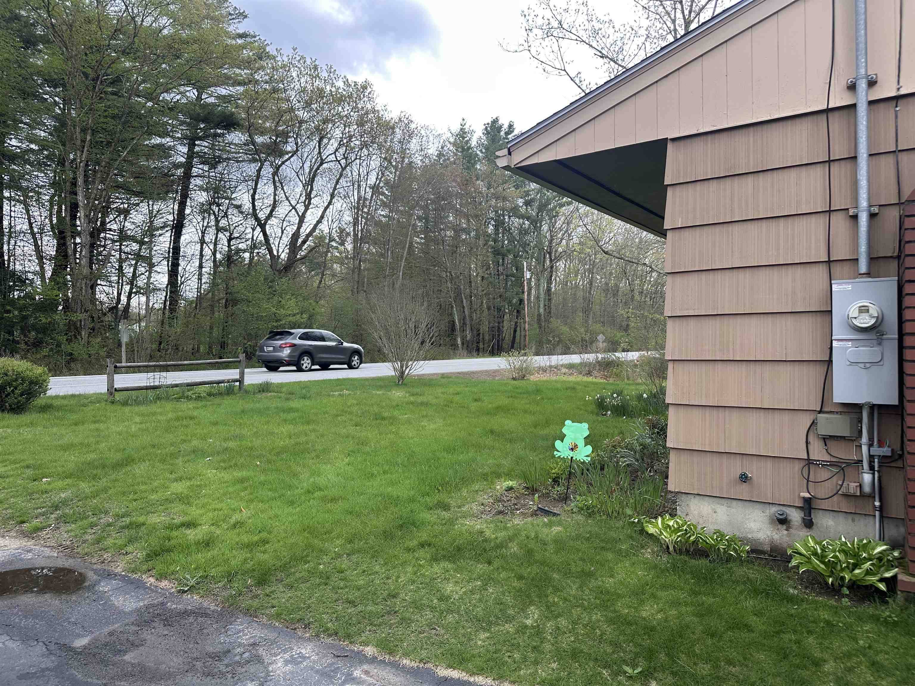 887 Harold Dow HWY Eliot, ME 03909