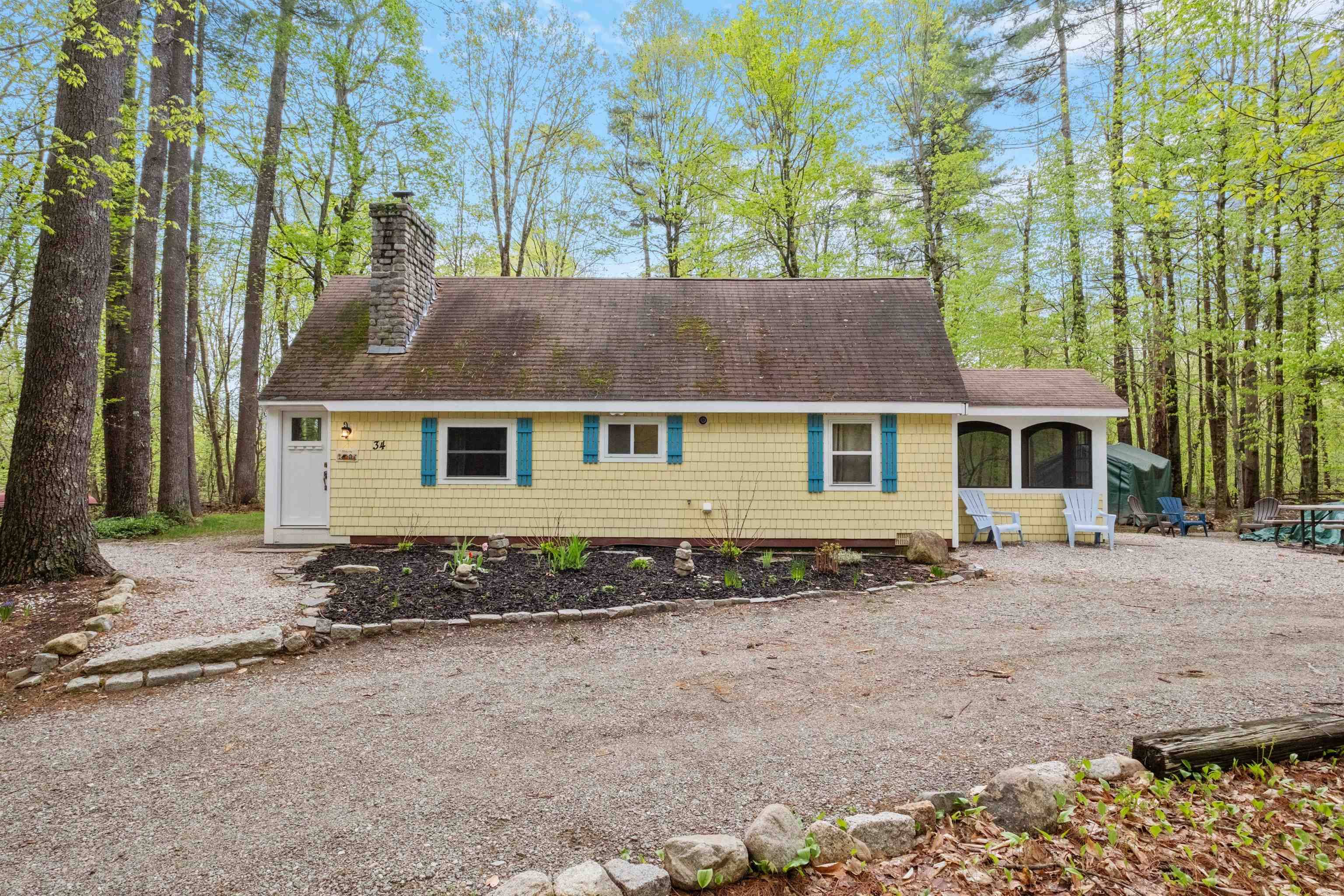 Conway, NH 03818,34 Bay RD