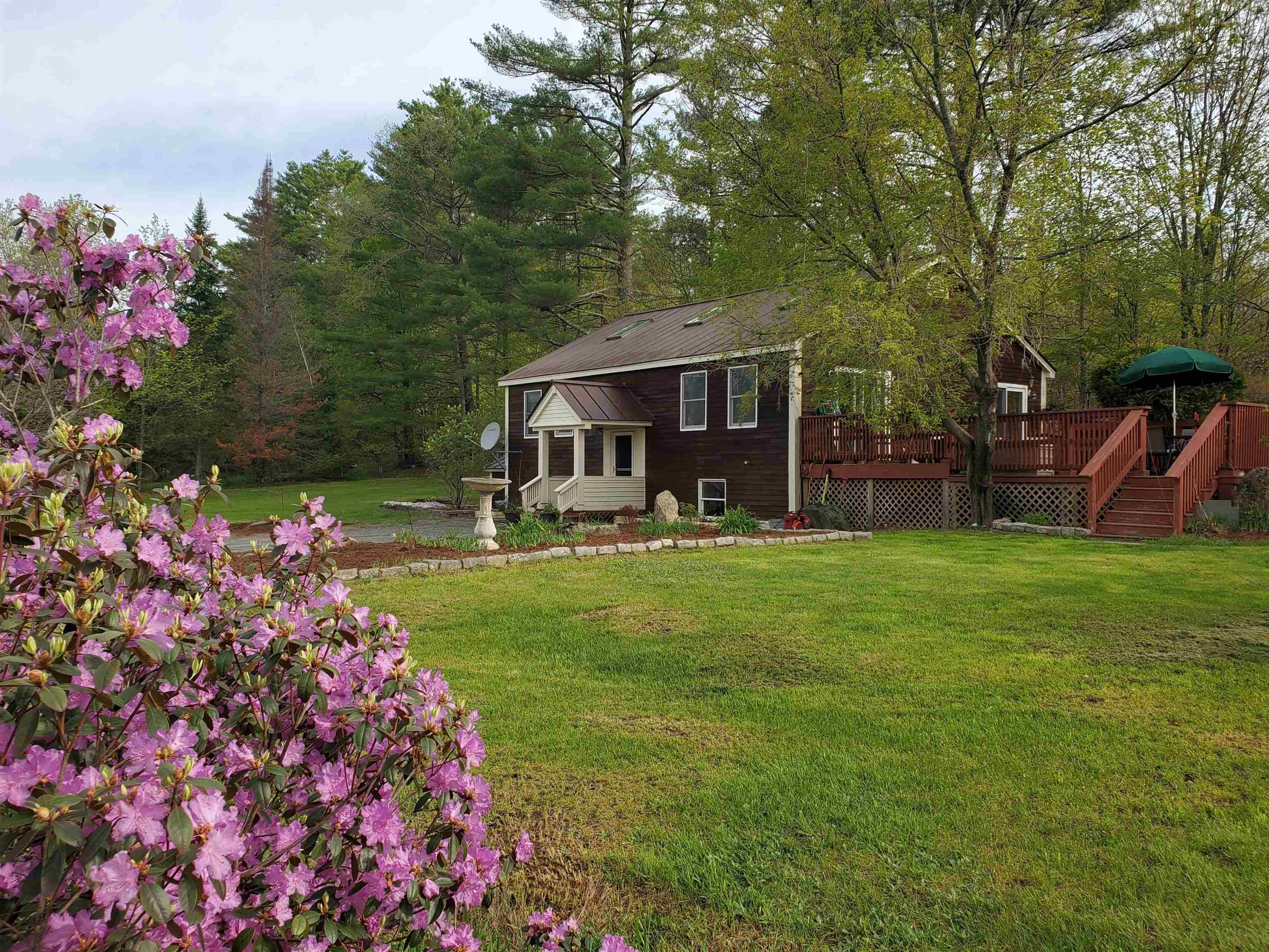 Grafton, NH 03240,59 Library RD