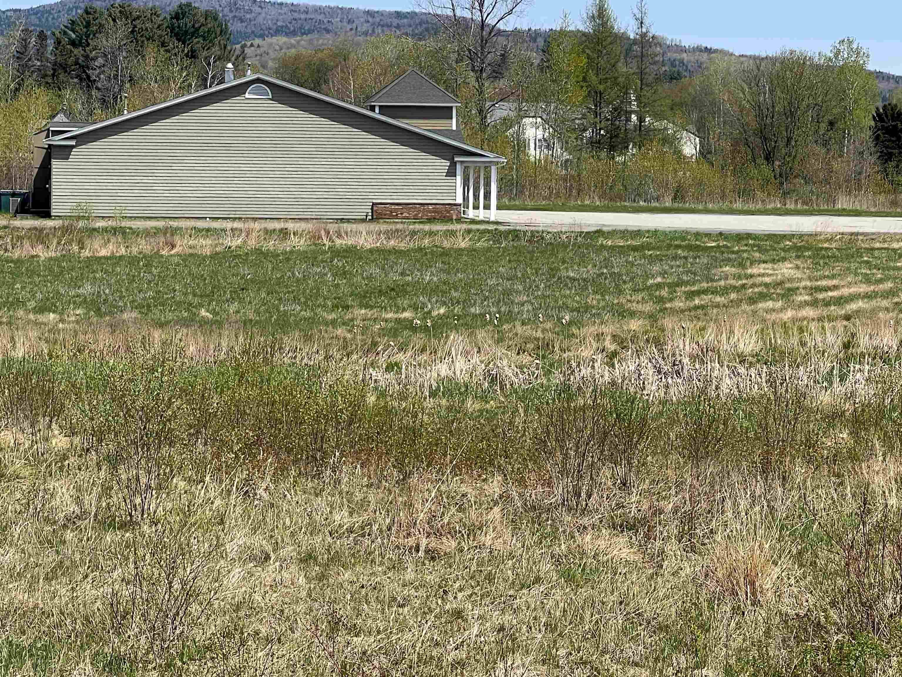 Colebrook, NH 03576,16 Metallak PL