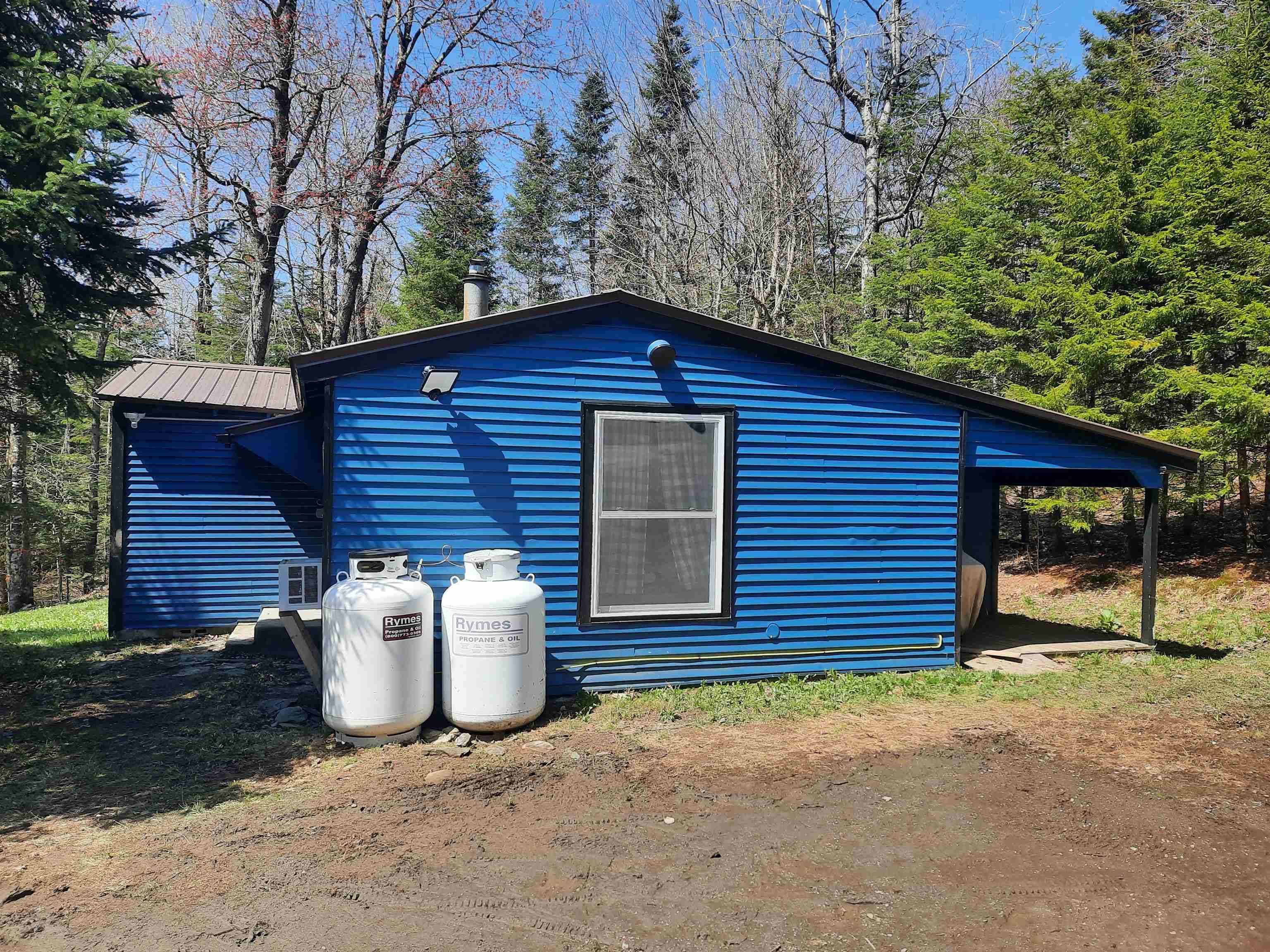 Pittsburg, NH 03592,3767 North Main ST