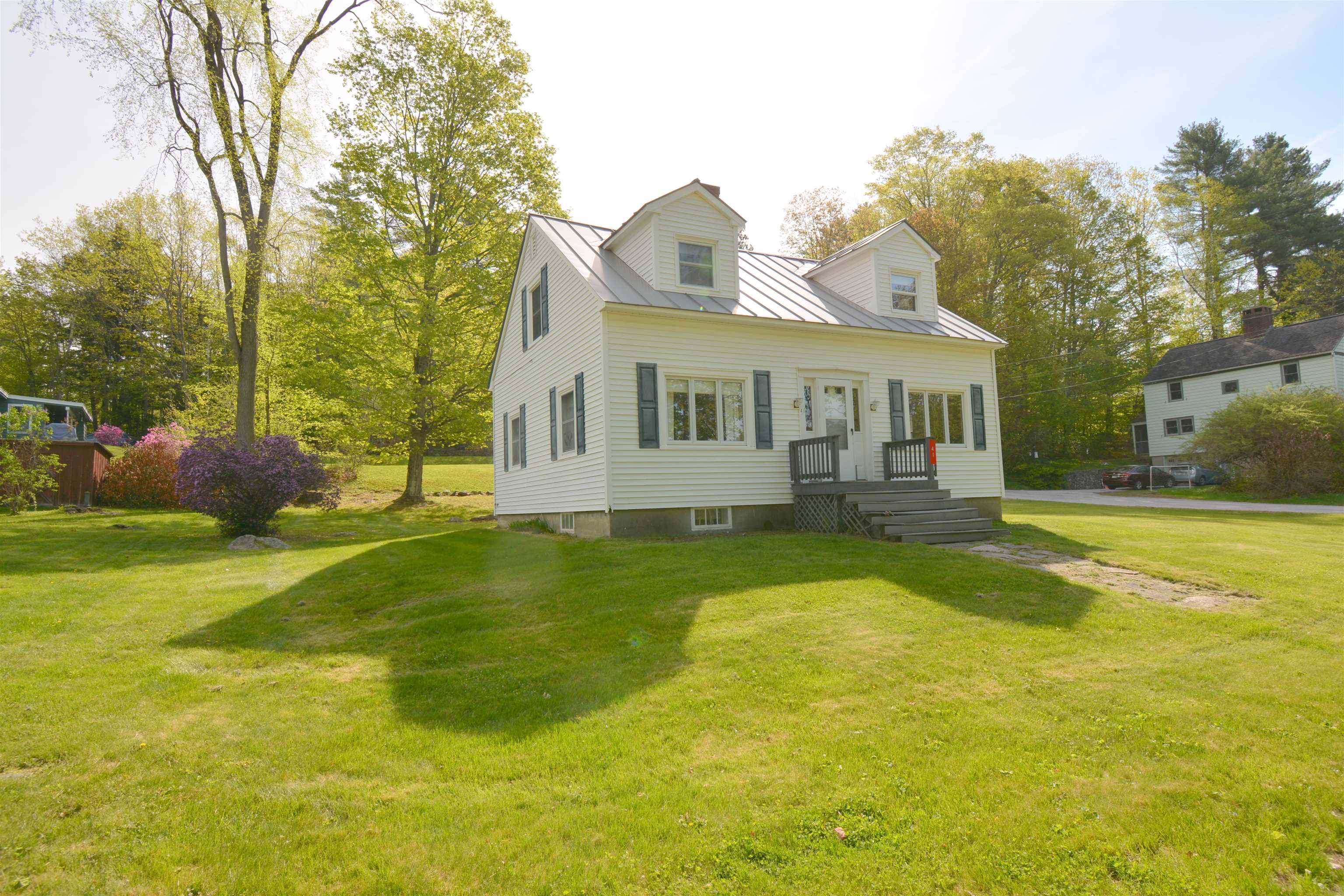 Newport, NH 03773,41 Prospect ST