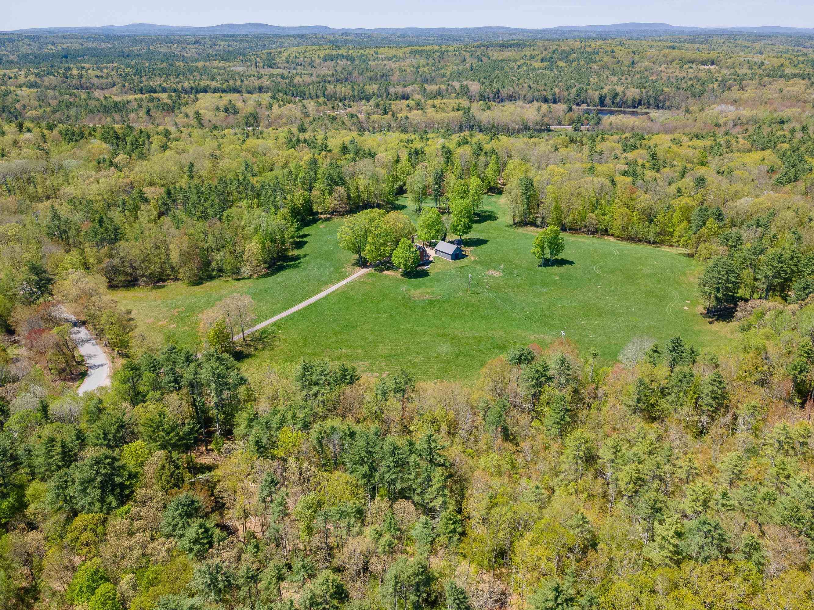 Lee, NH 03861,4 Thompson Mill RD