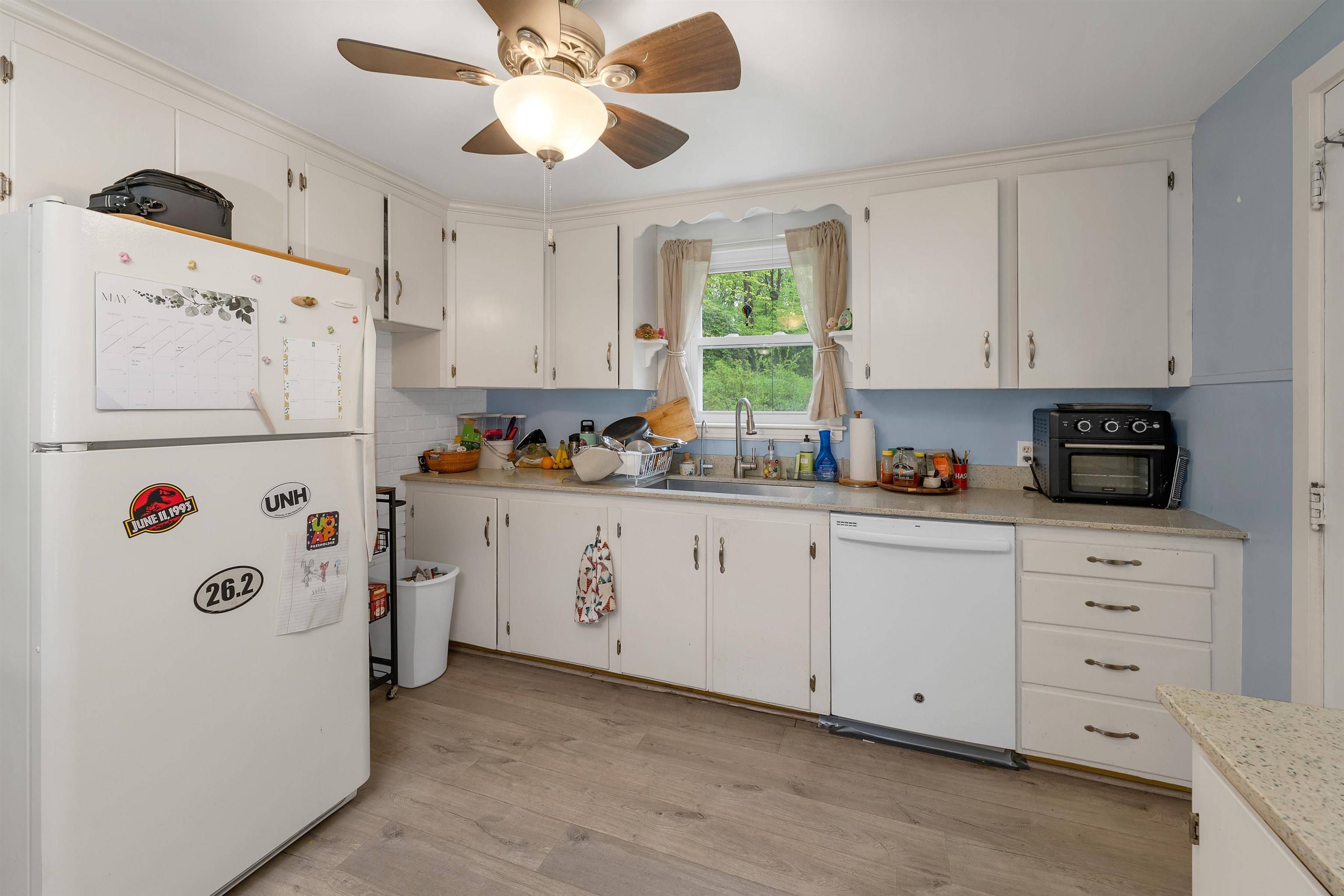 Rollinsford, NH 03869,74 Pine ST