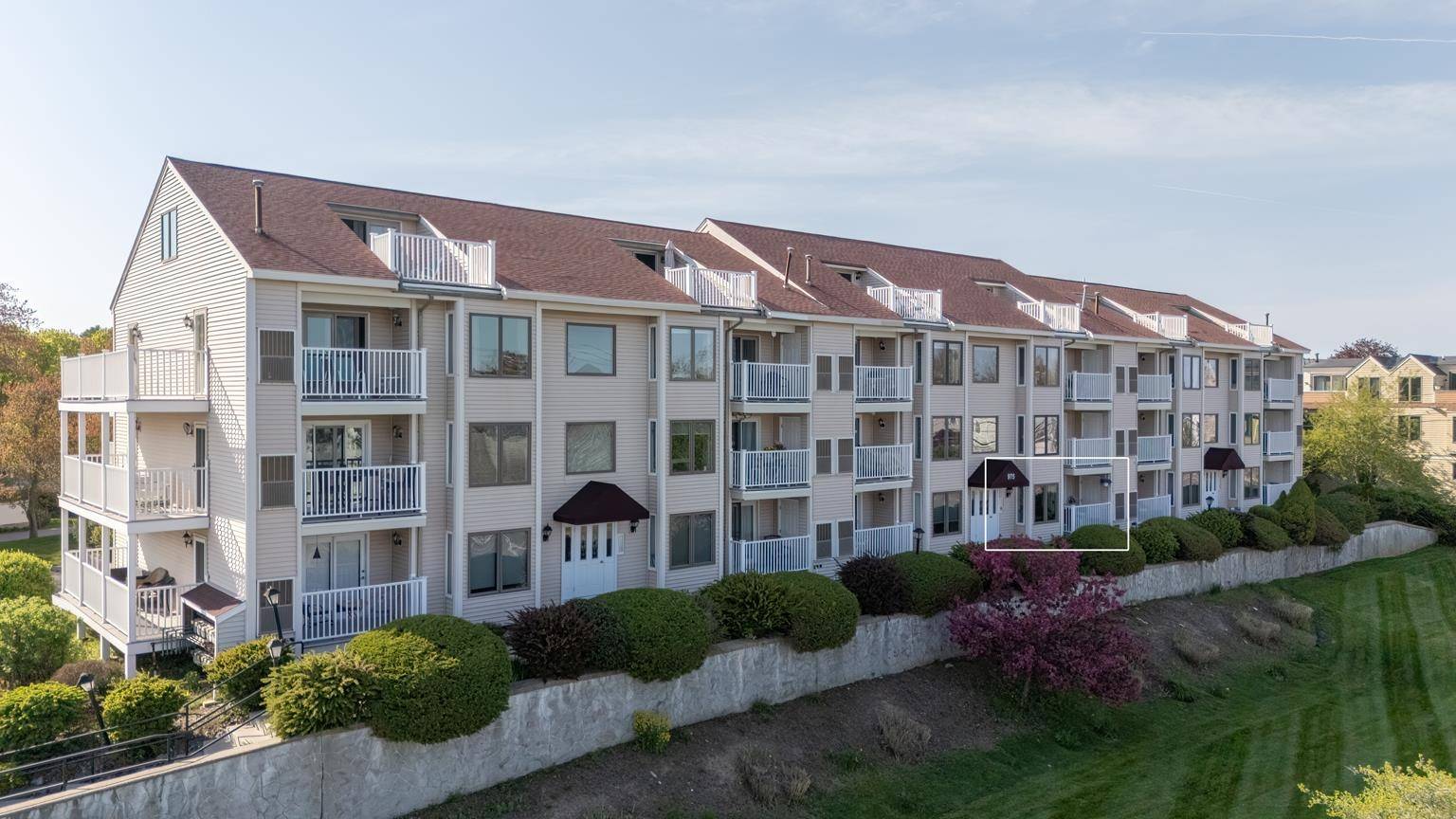 Hampton, NH 03842,975 Ocean BLVD #4