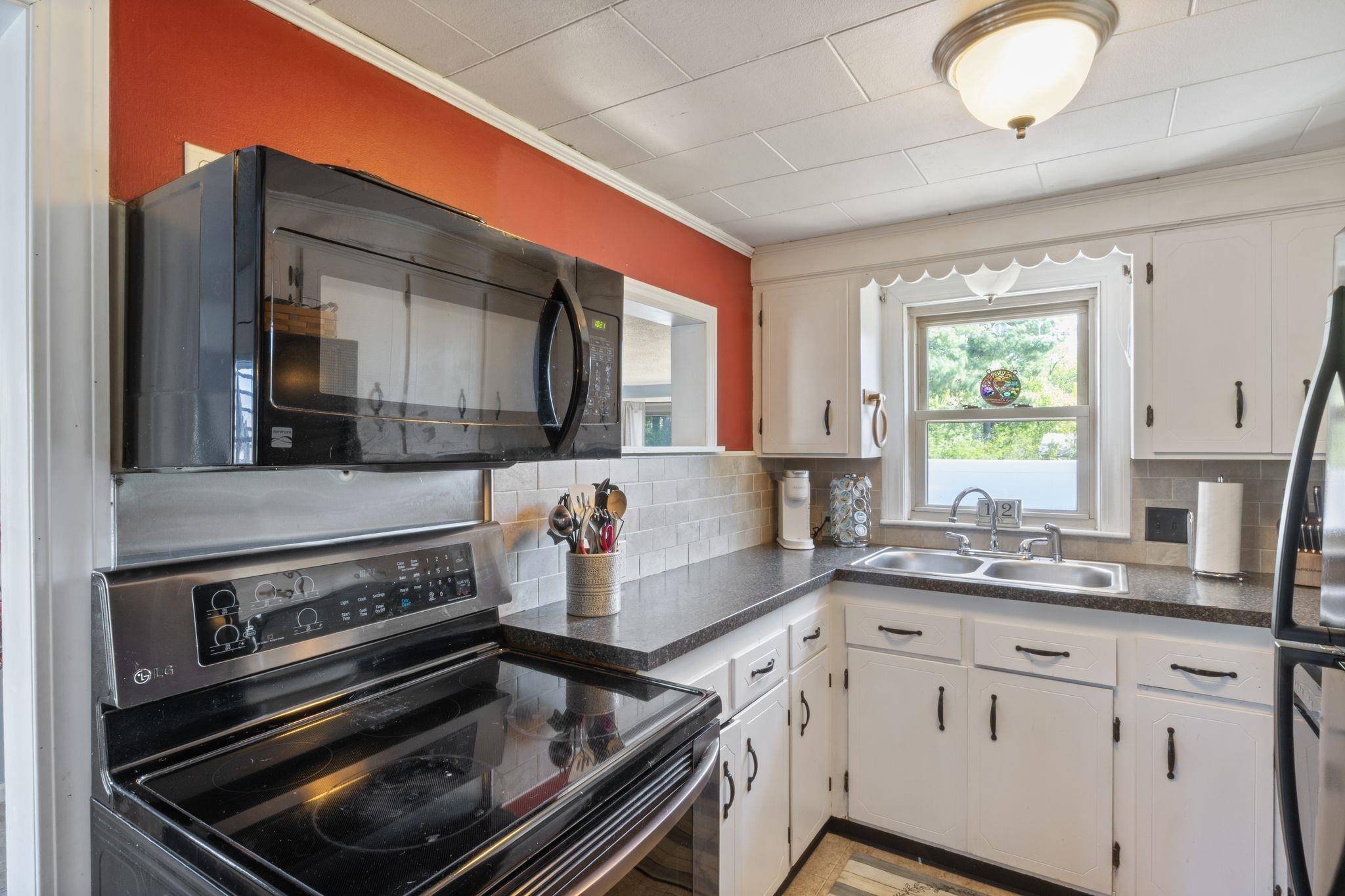 Rochester, NH 03867-1241,15 Schley ST