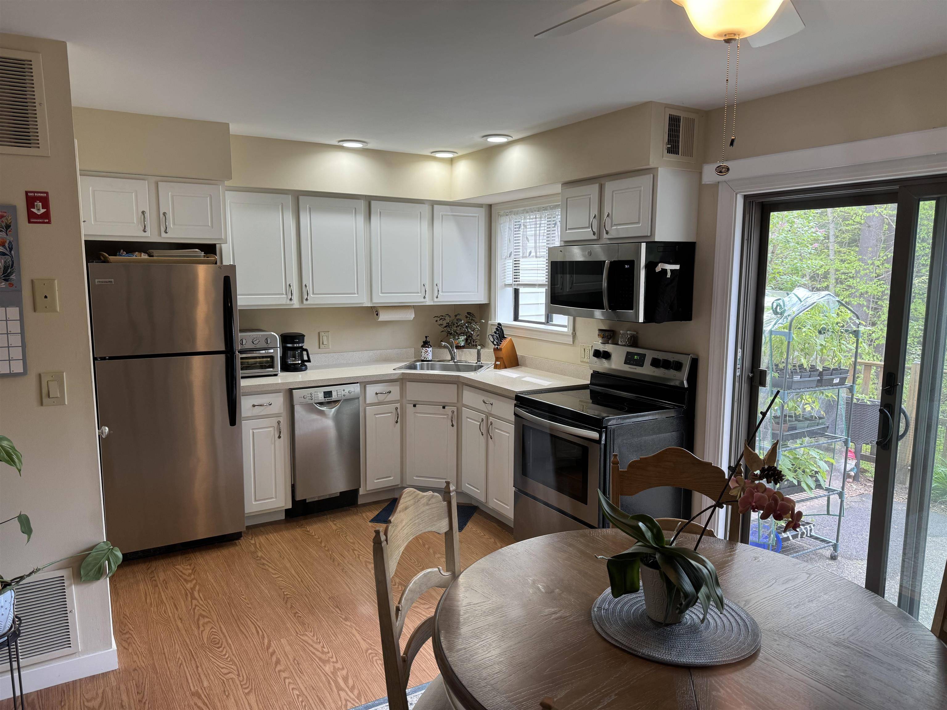 Hartford, VT 05001,133 Colonial DR #107