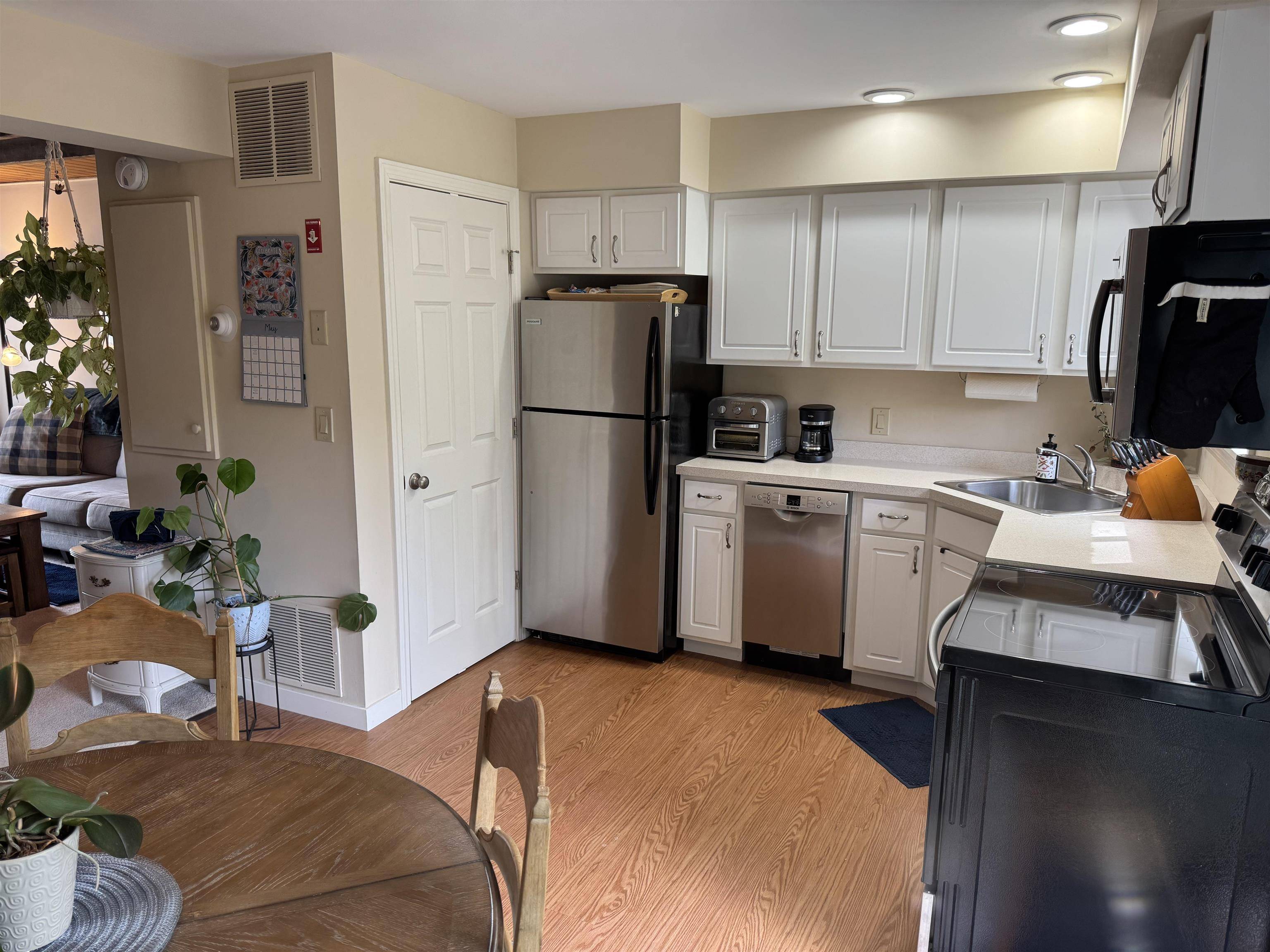 Hartford, VT 05001,133 Colonial DR #107