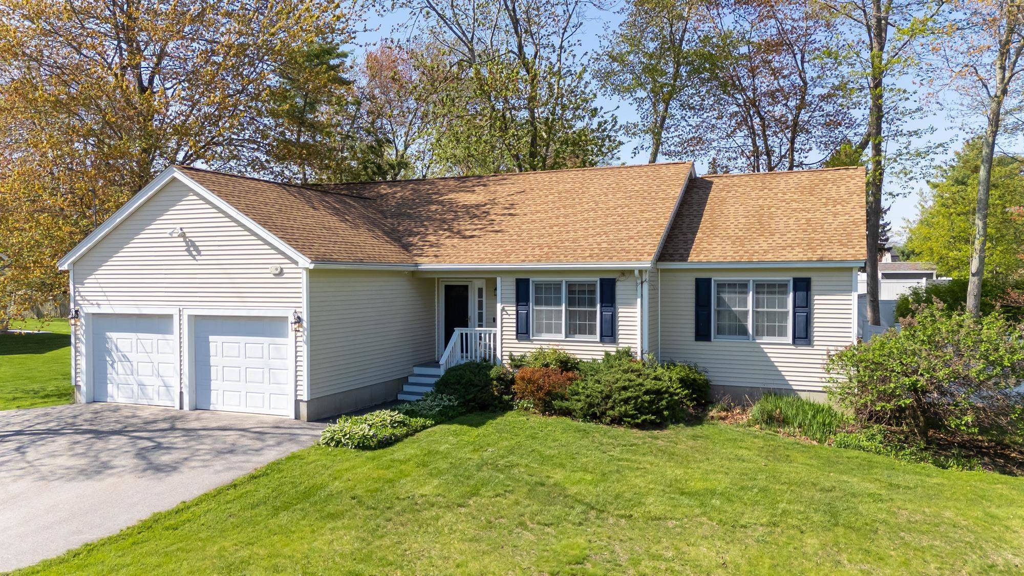 Seabrook, NH 03874,2 Greenleaf DR