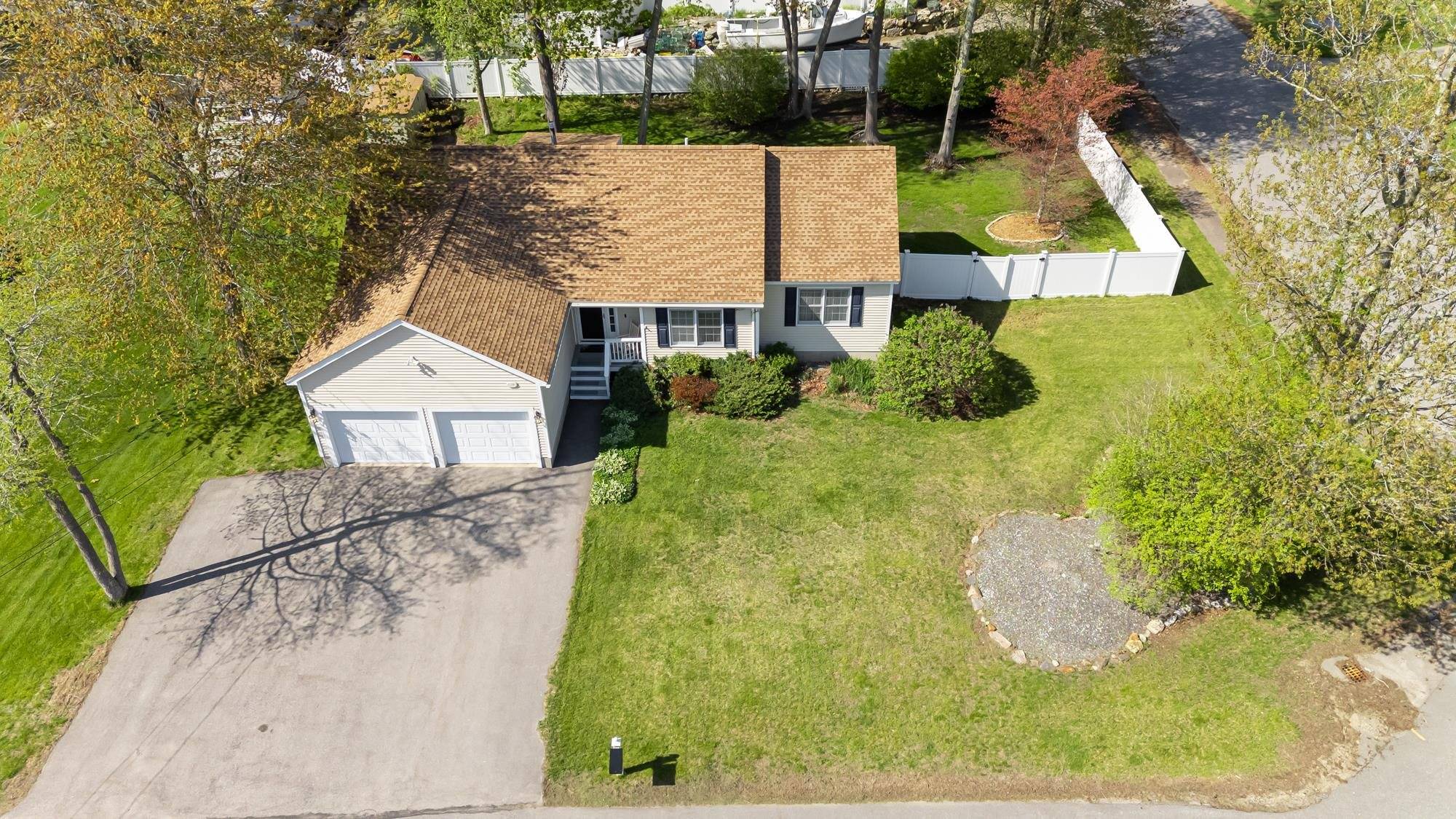 Seabrook, NH 03874,2 Greenleaf DR