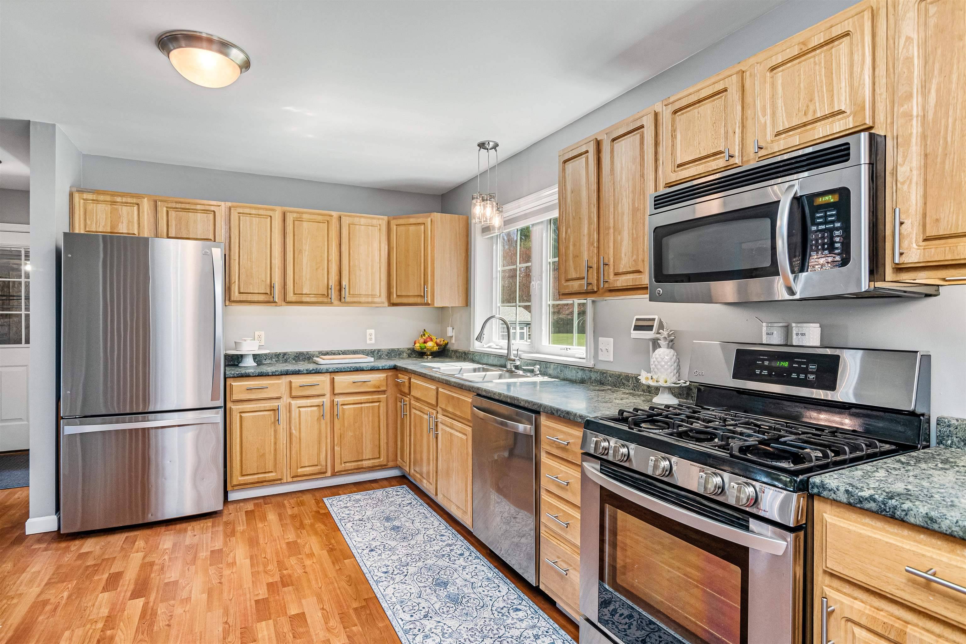 Milton, VT 05468,11 Roberts CT