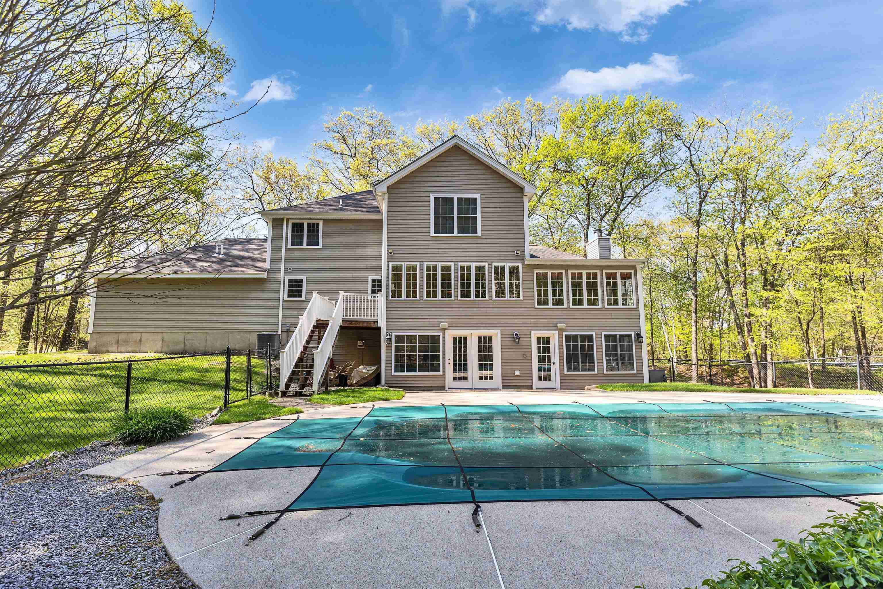 Hooksett, NH 03106,11 Fieldstone DR