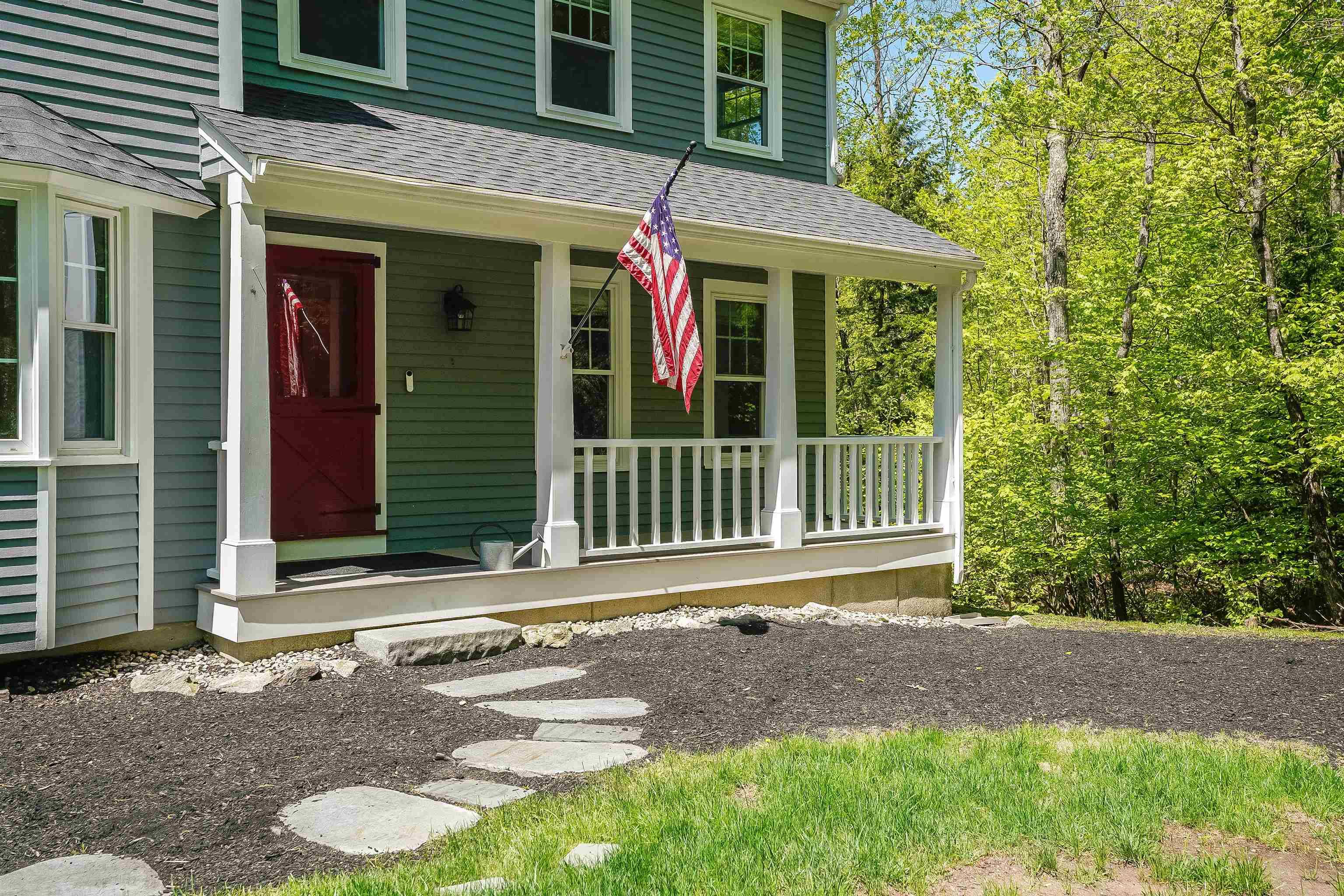 Bedford, NH 03110,17 Oriole DR
