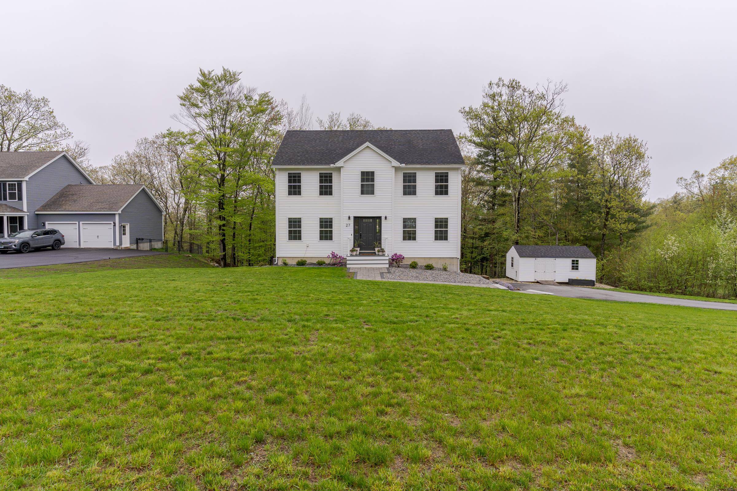 Rochester, NH 03867,27 Kelmar DR