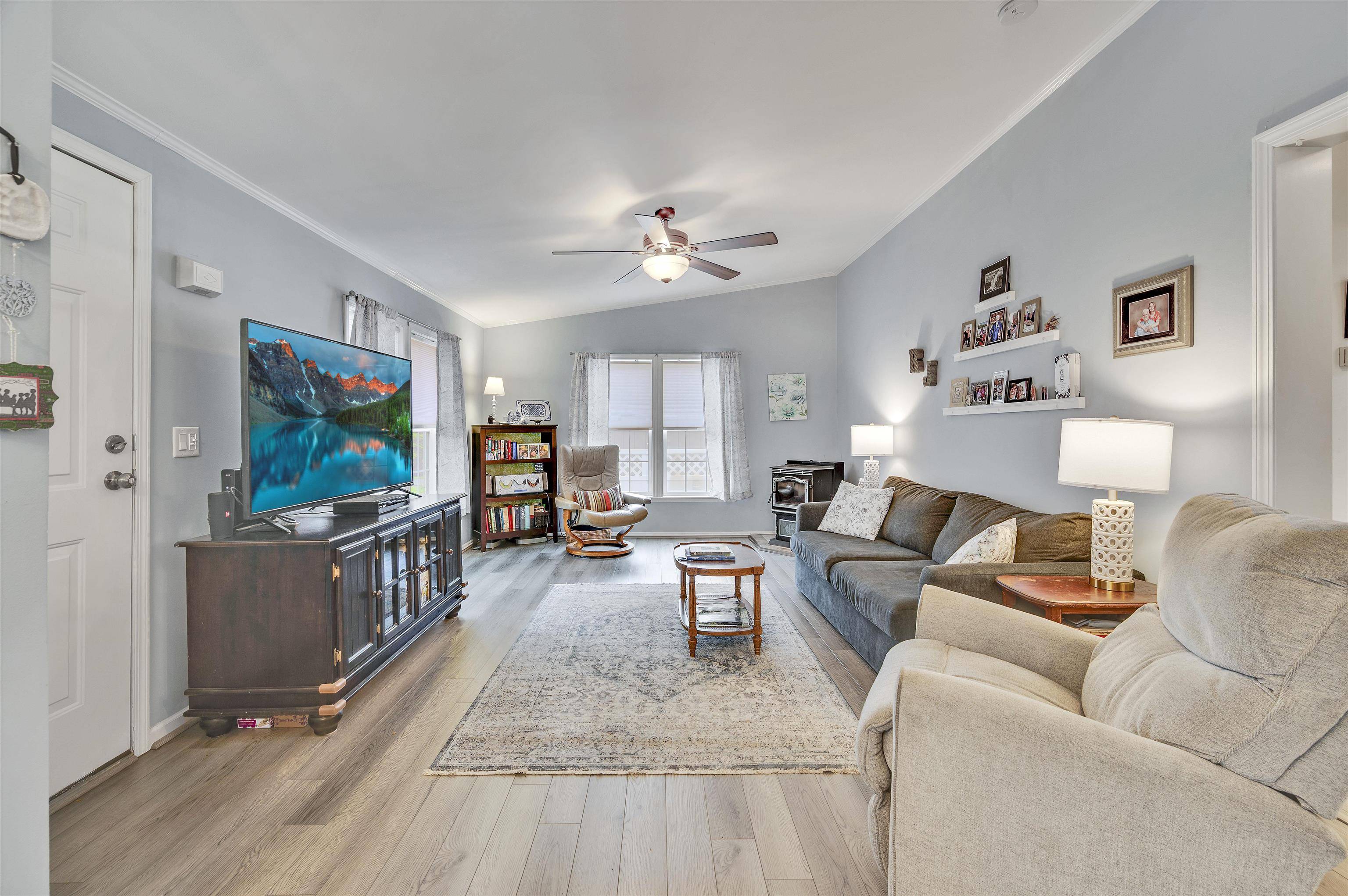 216 Robin Hood DR Exeter, NH 03833