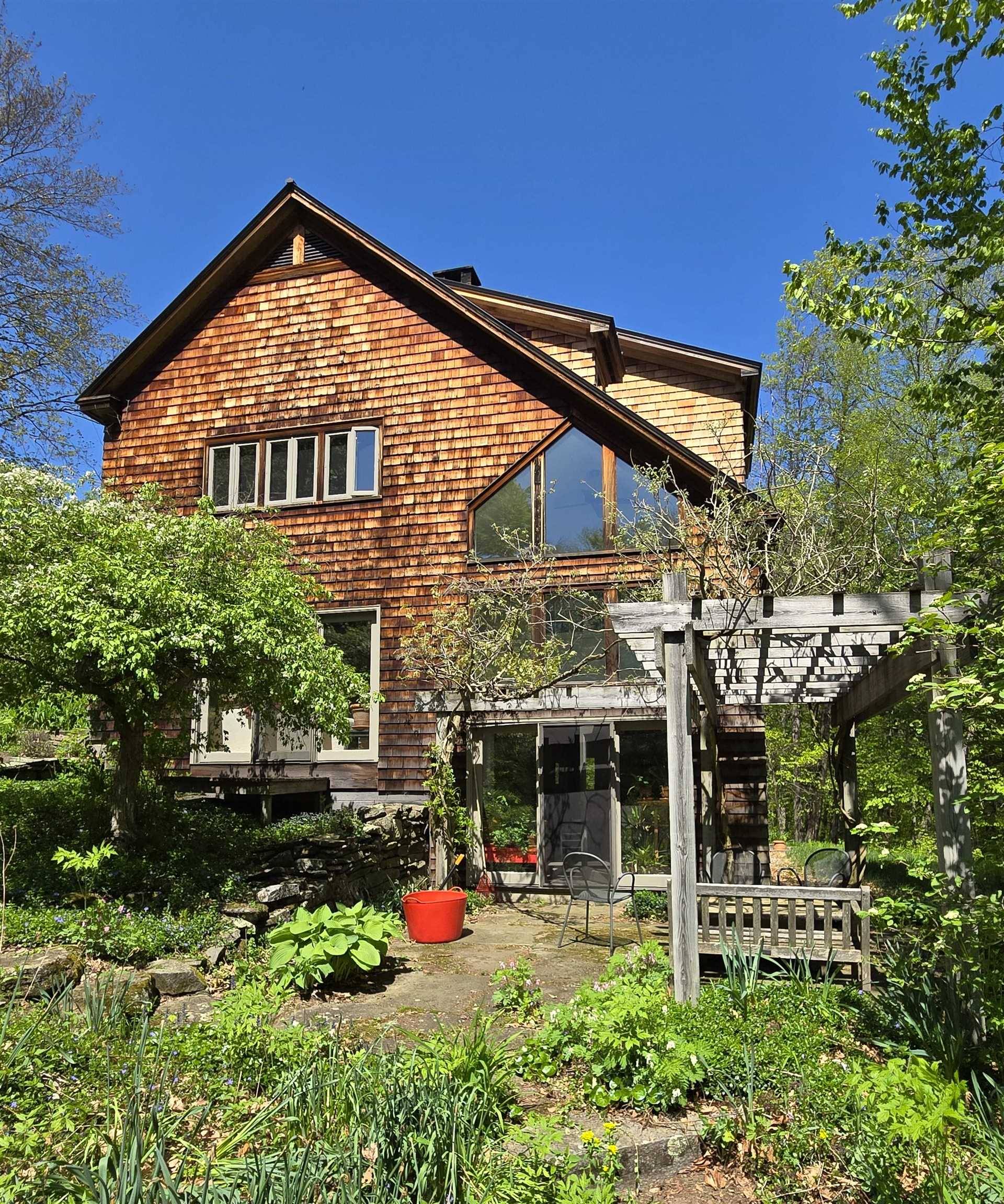 Dummerston, VT 05301,228 Partridge RD