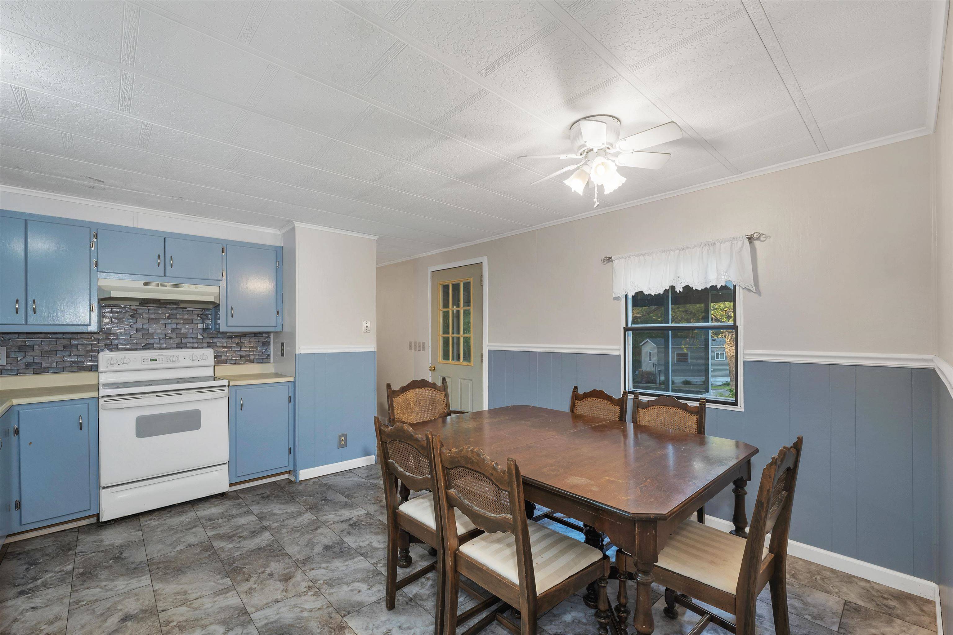 Londonderry, NH 03053,35 Chapparel DR