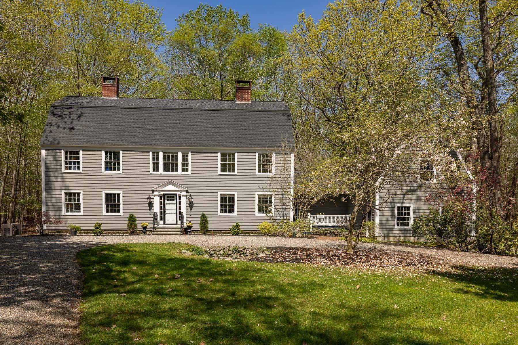 North Hampton, NH 03862,1 Bradley LN