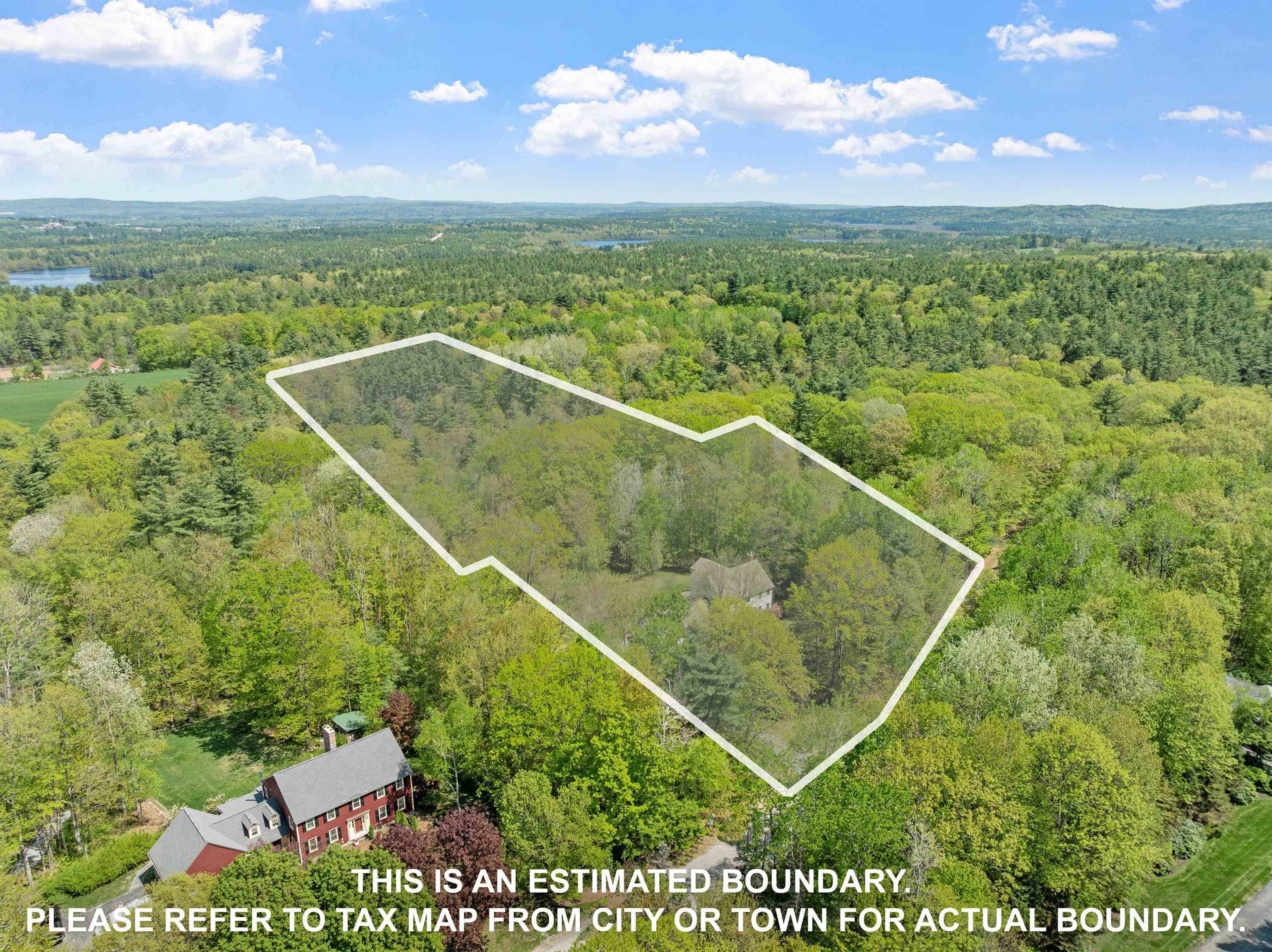Hopkinton, NH 03229,211 Hedgerose LN