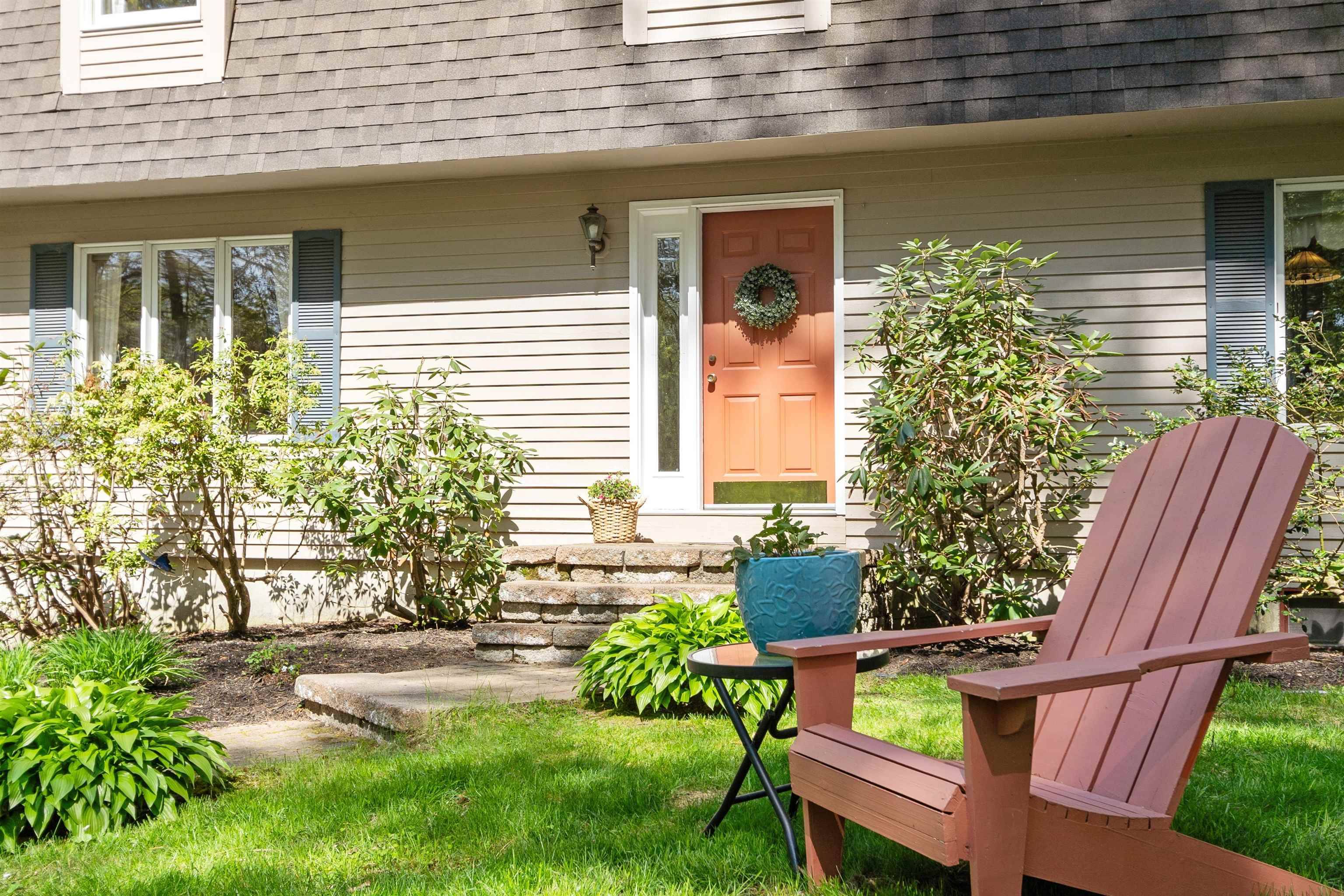 Madbury, NH 03823,10 Moss LN