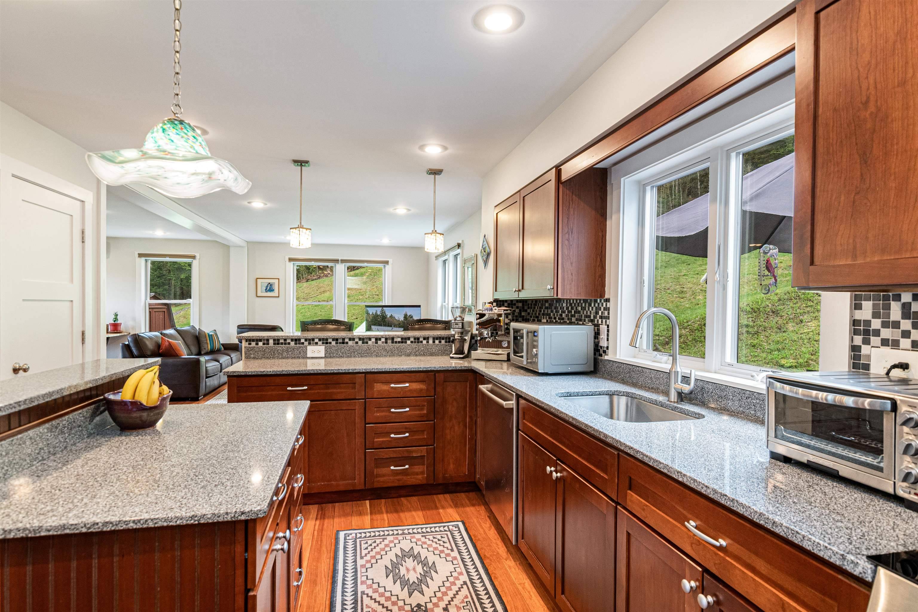 Waitsfield, VT 05673,365 Wallis DR
