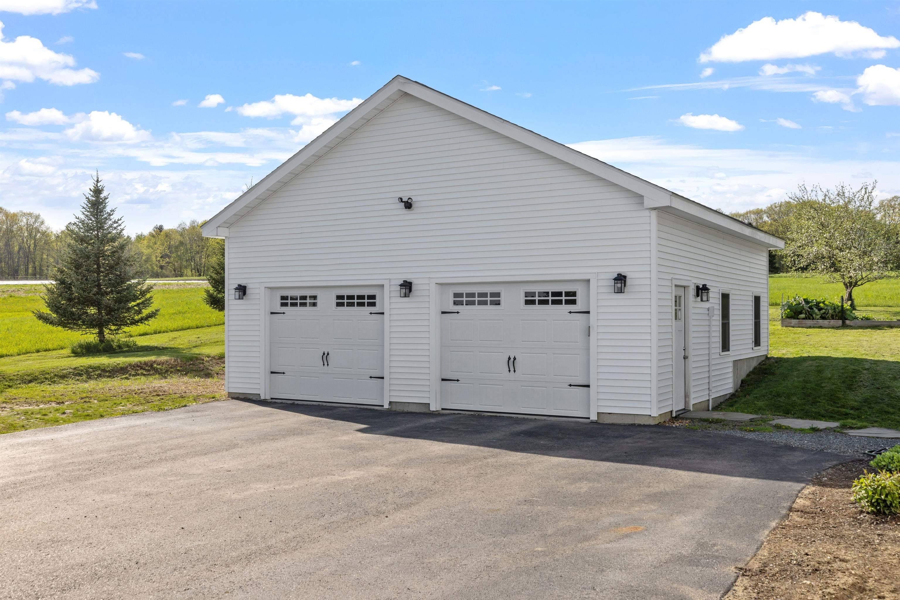 Sanbornton, NH 03269,67 March RD