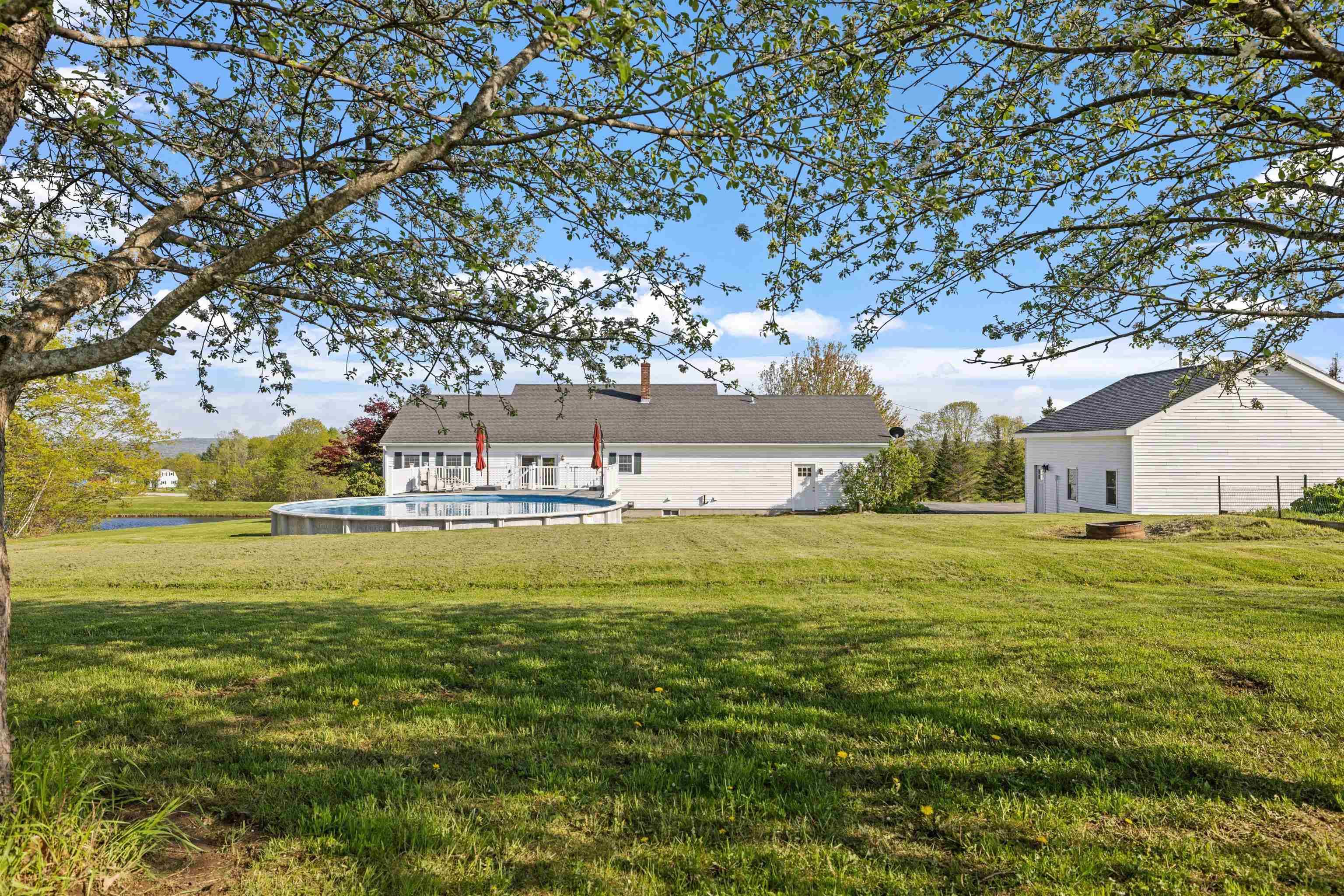 Sanbornton, NH 03269,67 March RD