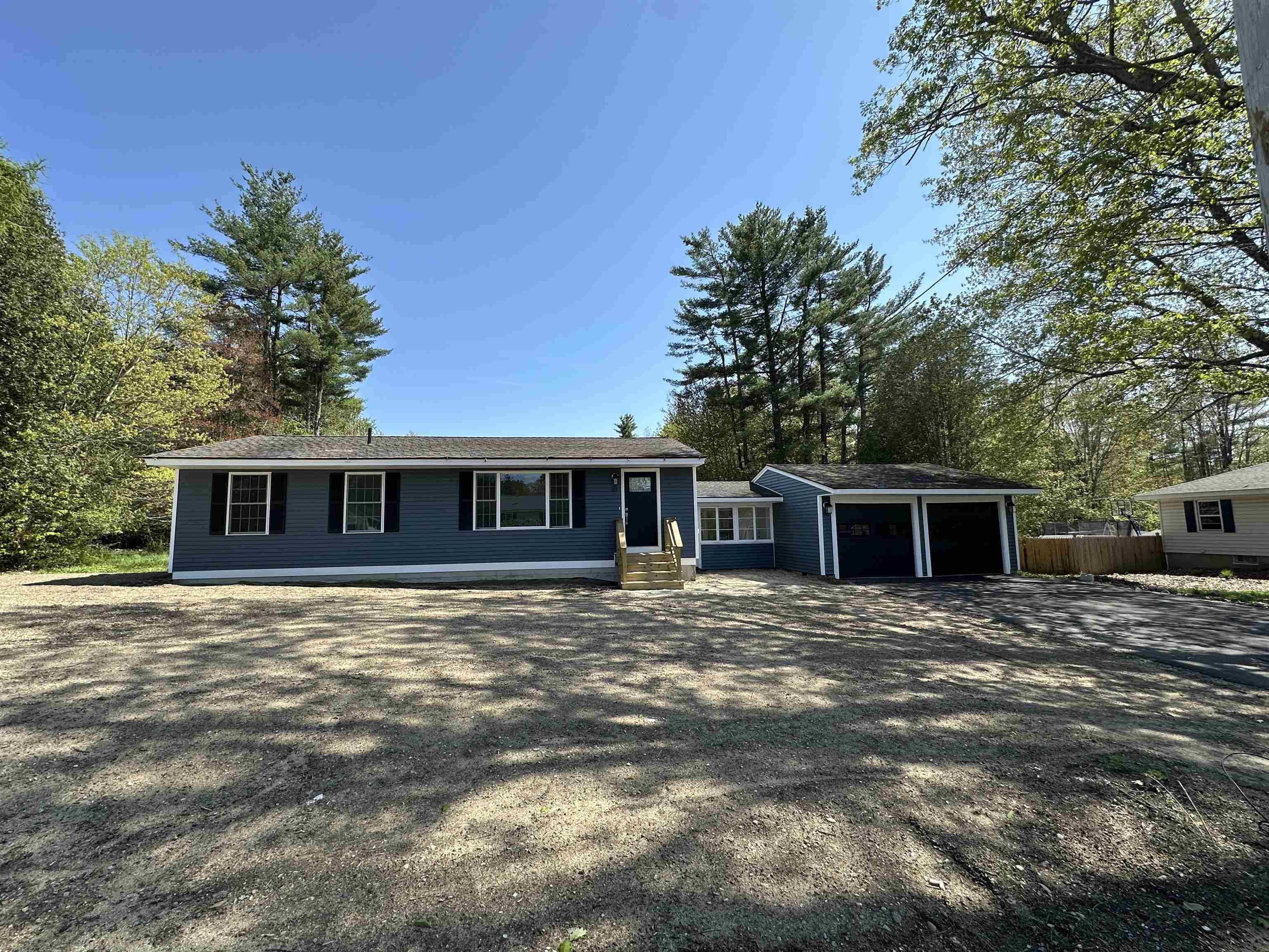 Rochester, NH 03868,89 Autumn ST
