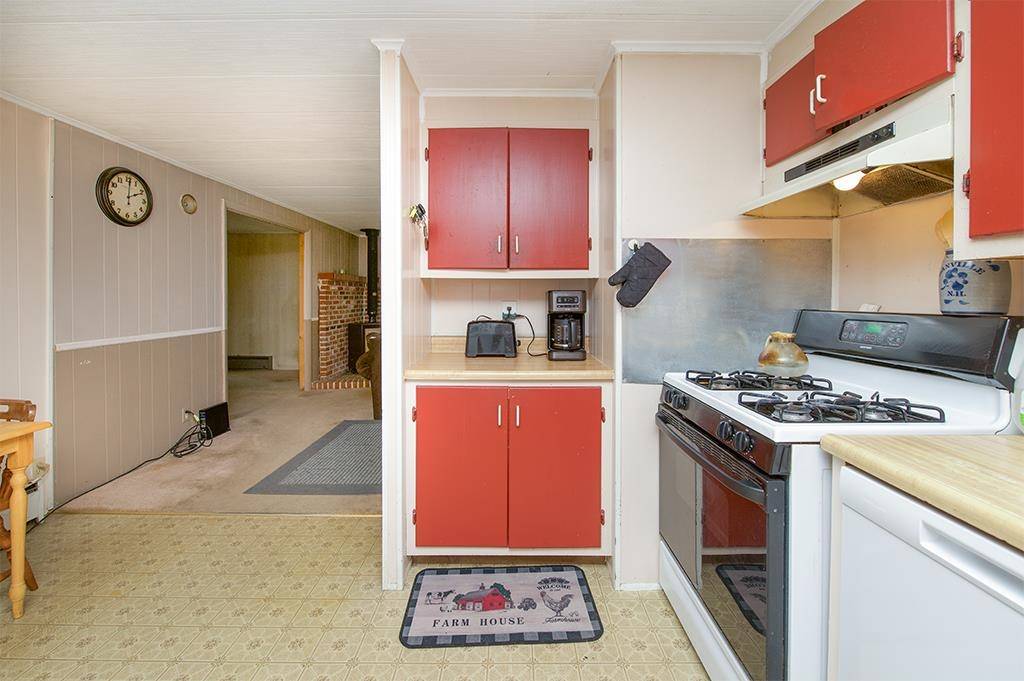 3 Timothy ST Danville, NH 03819