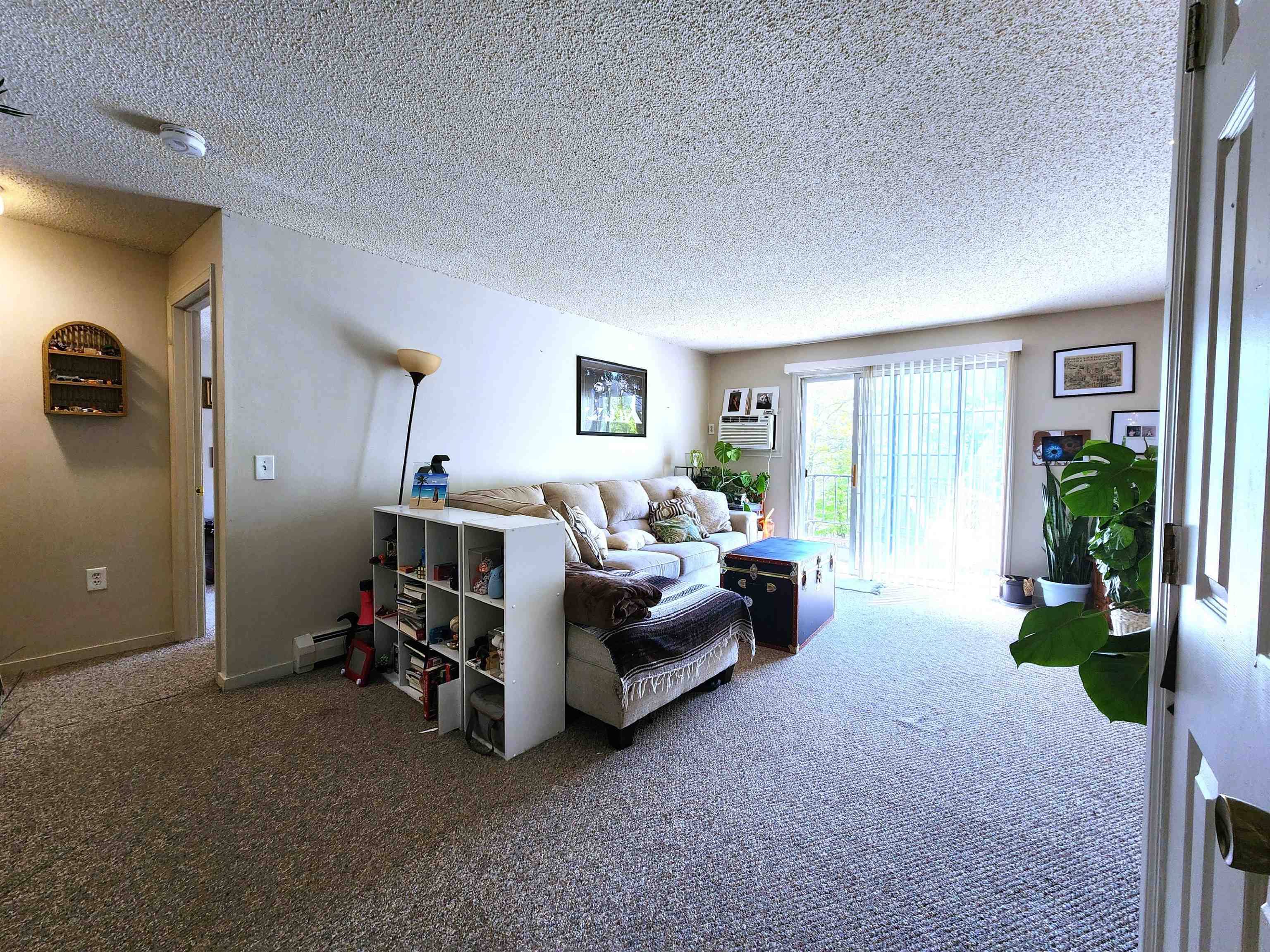 Nashua, NH 03062,1 Oak Hill LN #118
