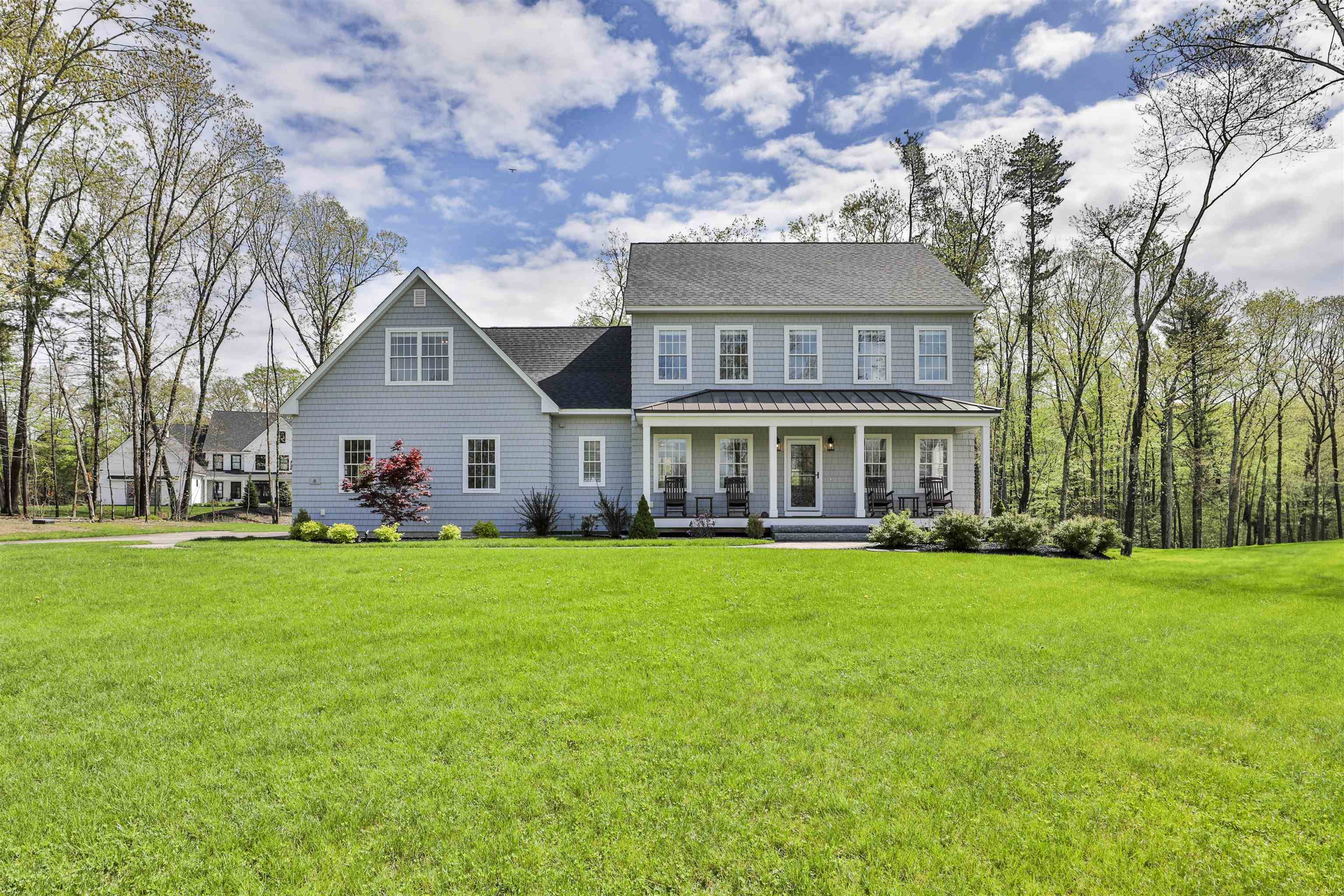 Hollis, NH 03049,8 Hobart LN