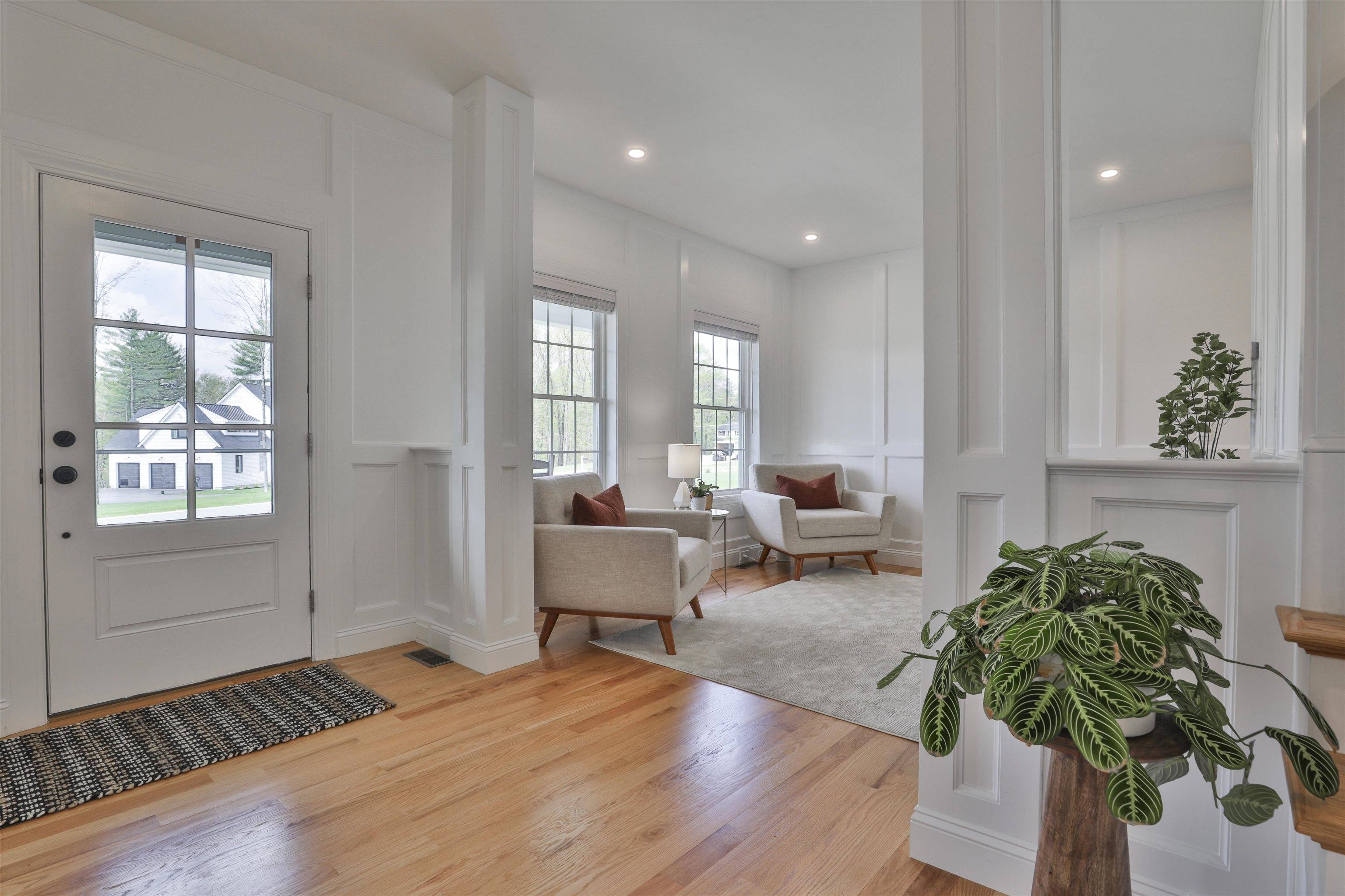 Hollis, NH 03049,8 Hobart LN