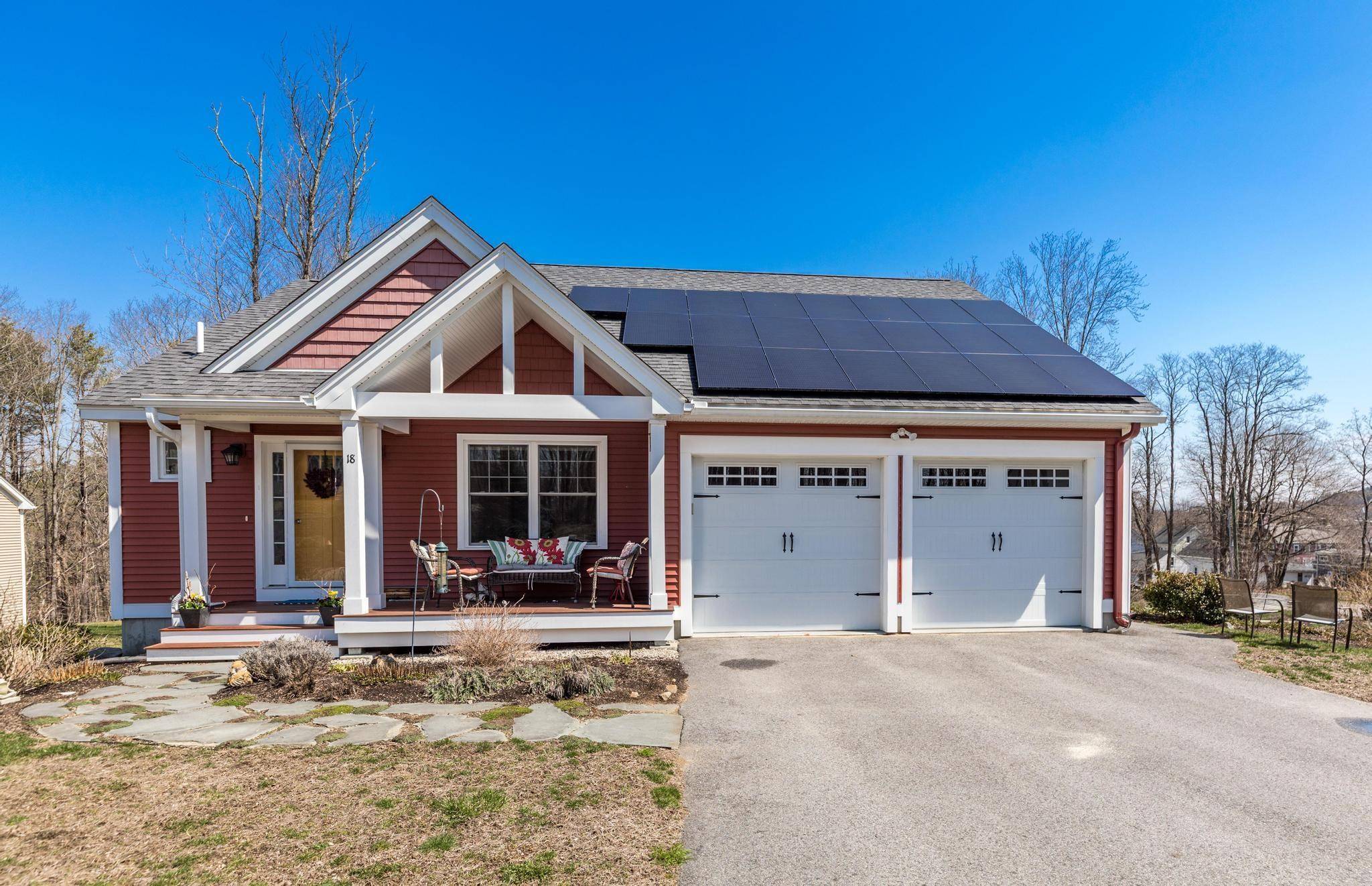 Rollinsford, NH 03869,18 Wentworth ST