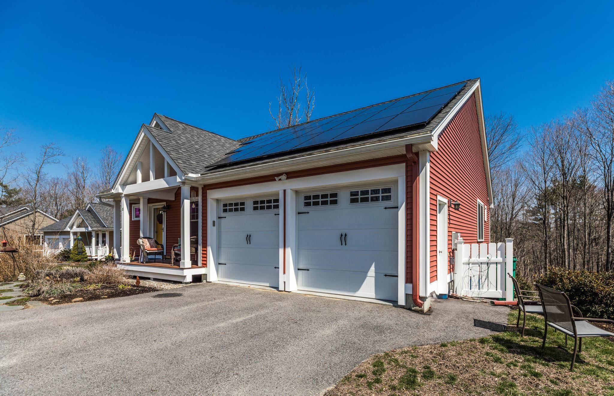 Rollinsford, NH 03869,18 Wentworth ST