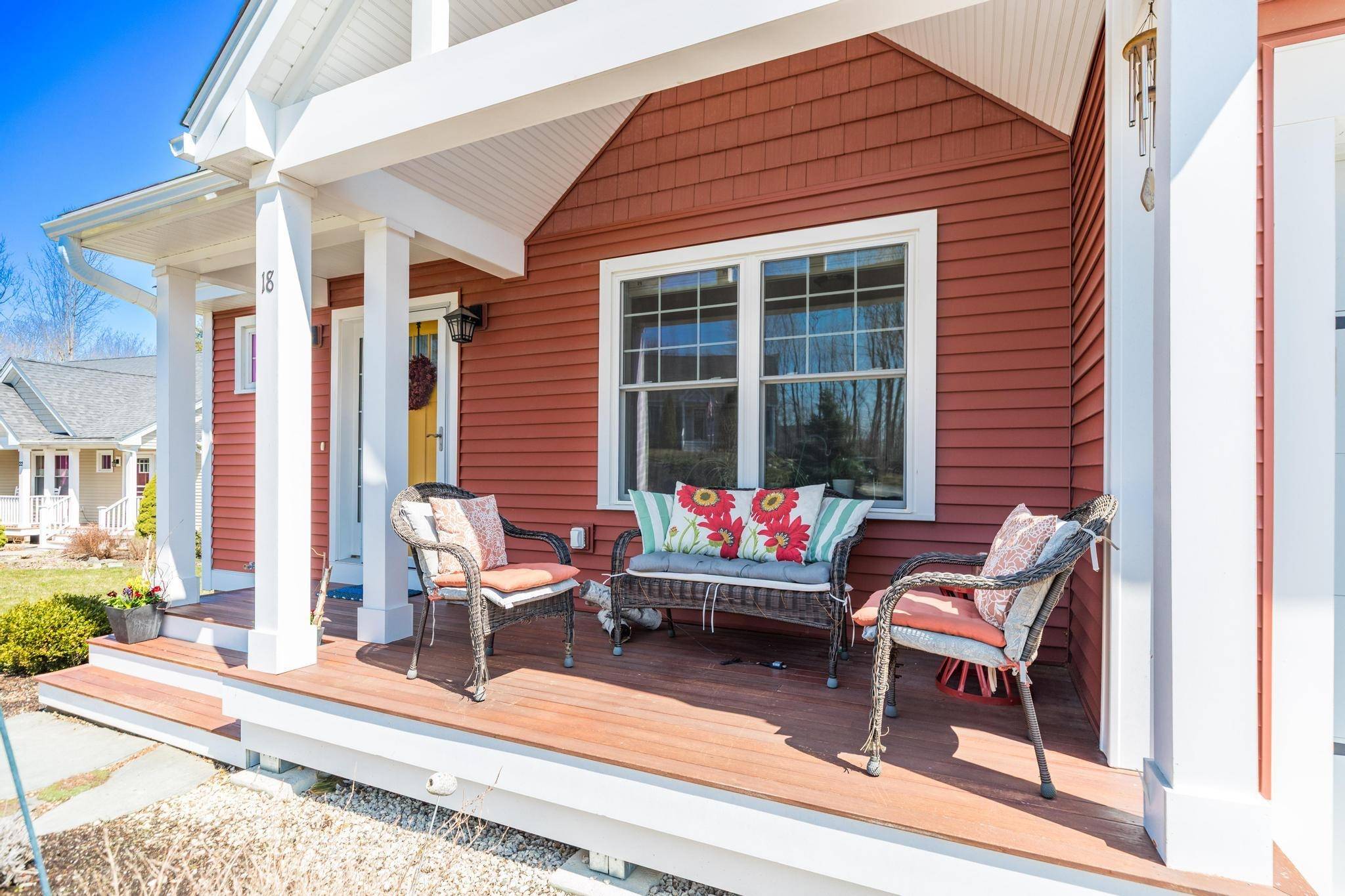 Rollinsford, NH 03869,18 Wentworth ST