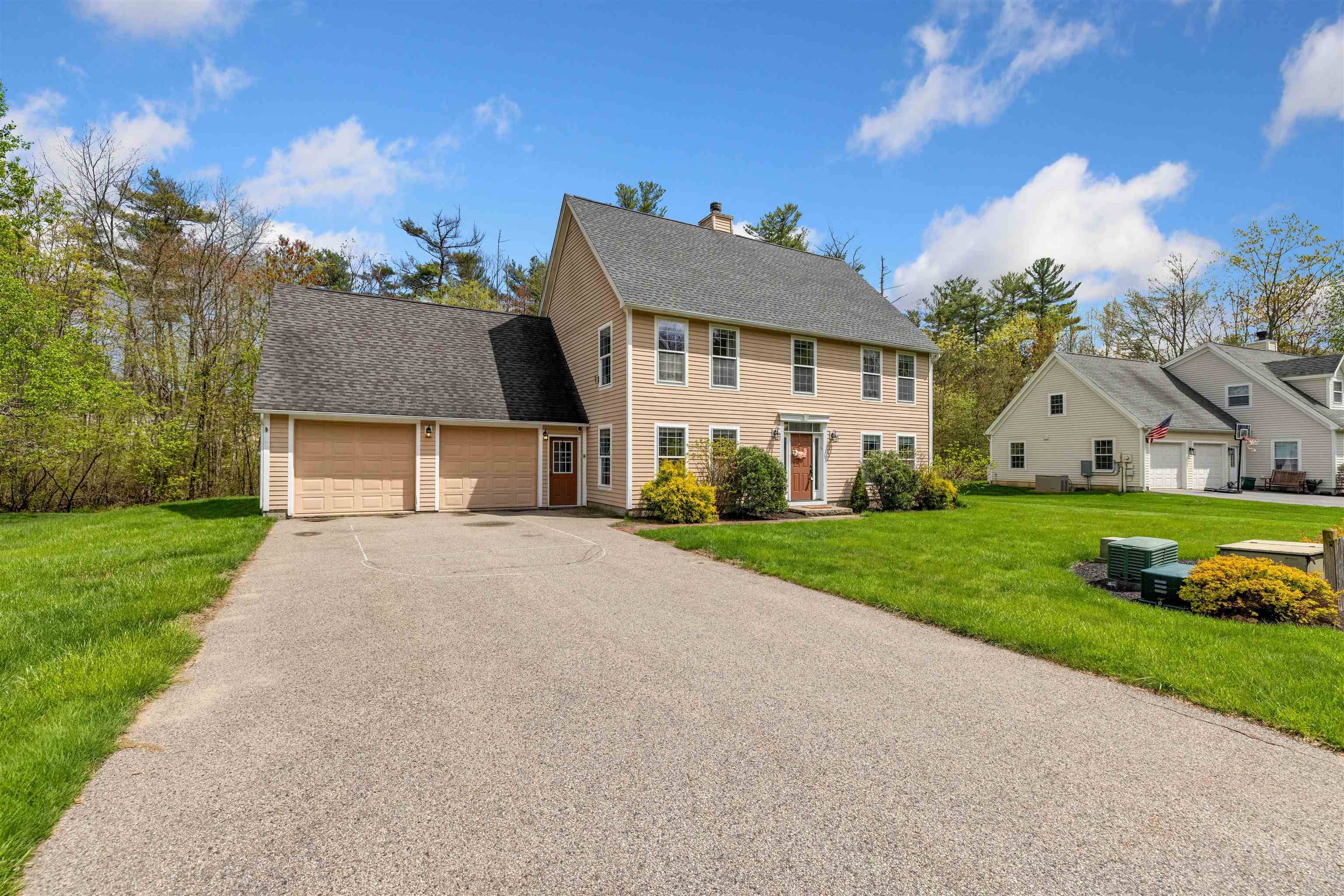 Dover, NH 03820,5 Blue Heron DR